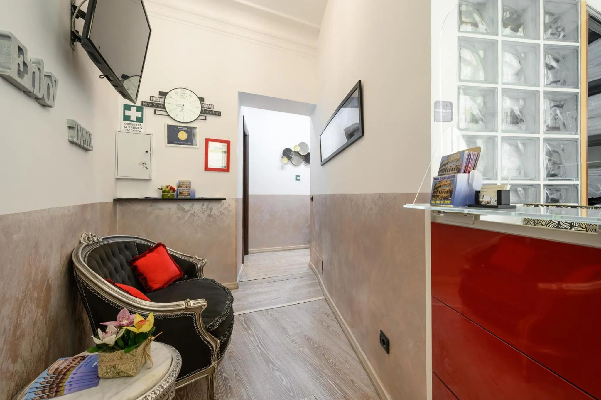 Seating area in Cola Di Rienzo Suite Guest House