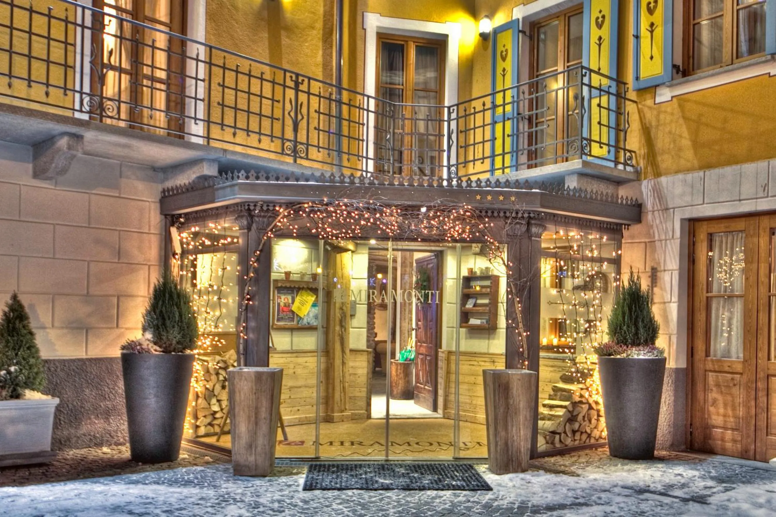 Facade/entrance in Le Miramonti Hotel Restaurant & Wellness