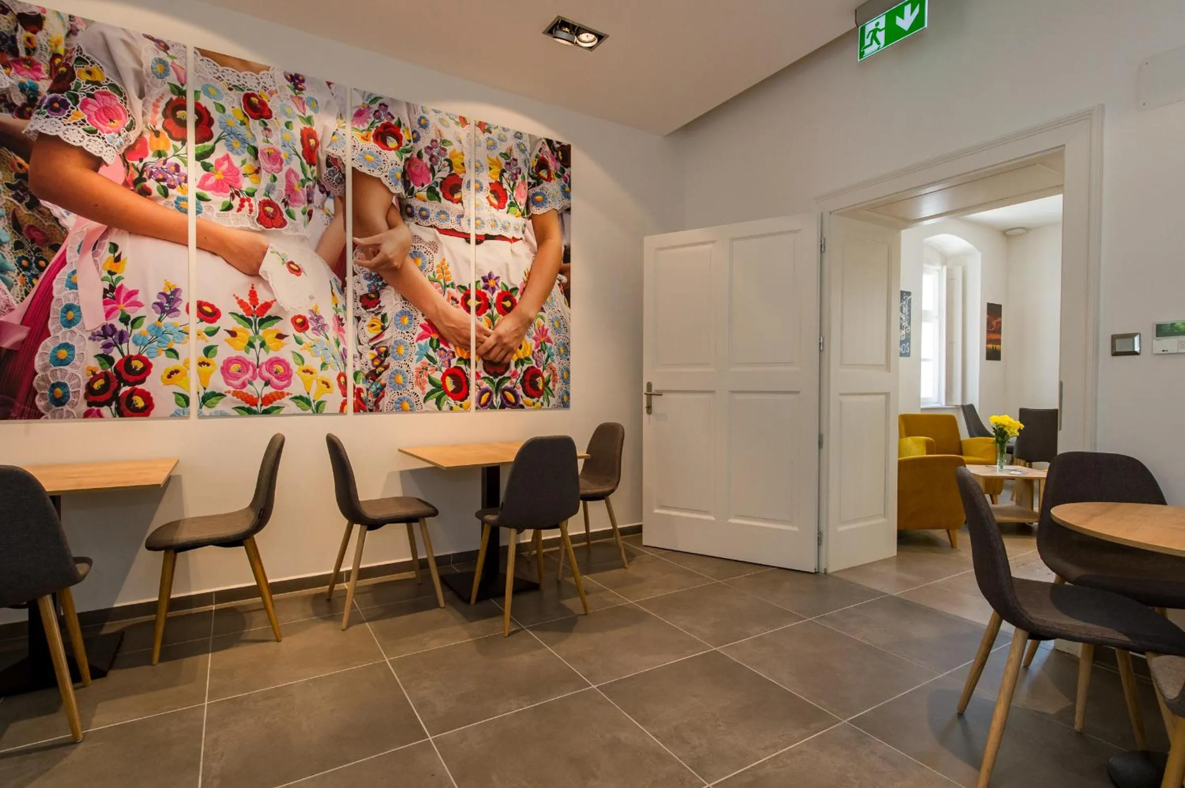 Restaurant/places to eat in Pilvax Hotel Kalocsa