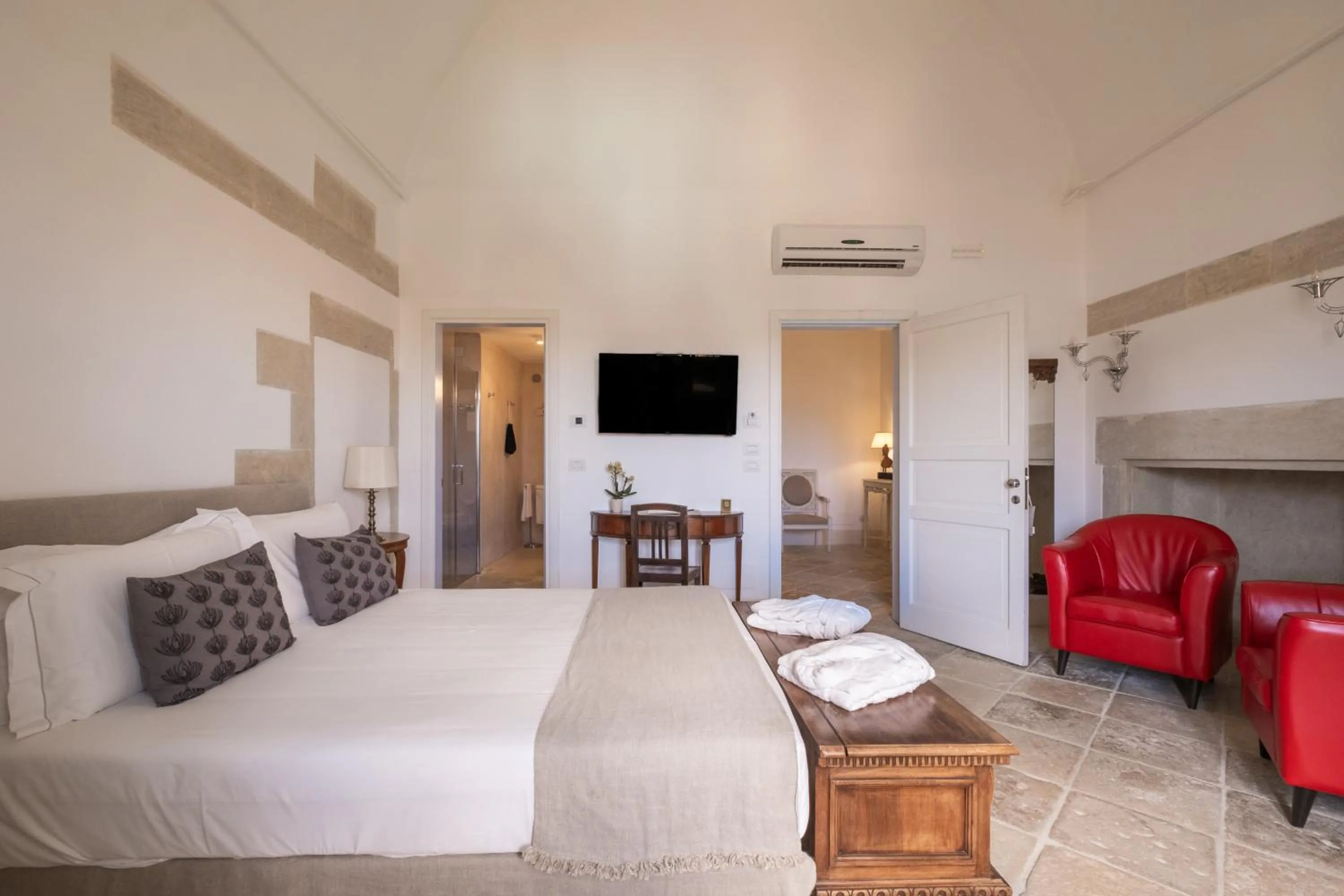 Photo of the whole room, Bed in Palazzo Ducale Venturi - Luxury Hotel & Wellness