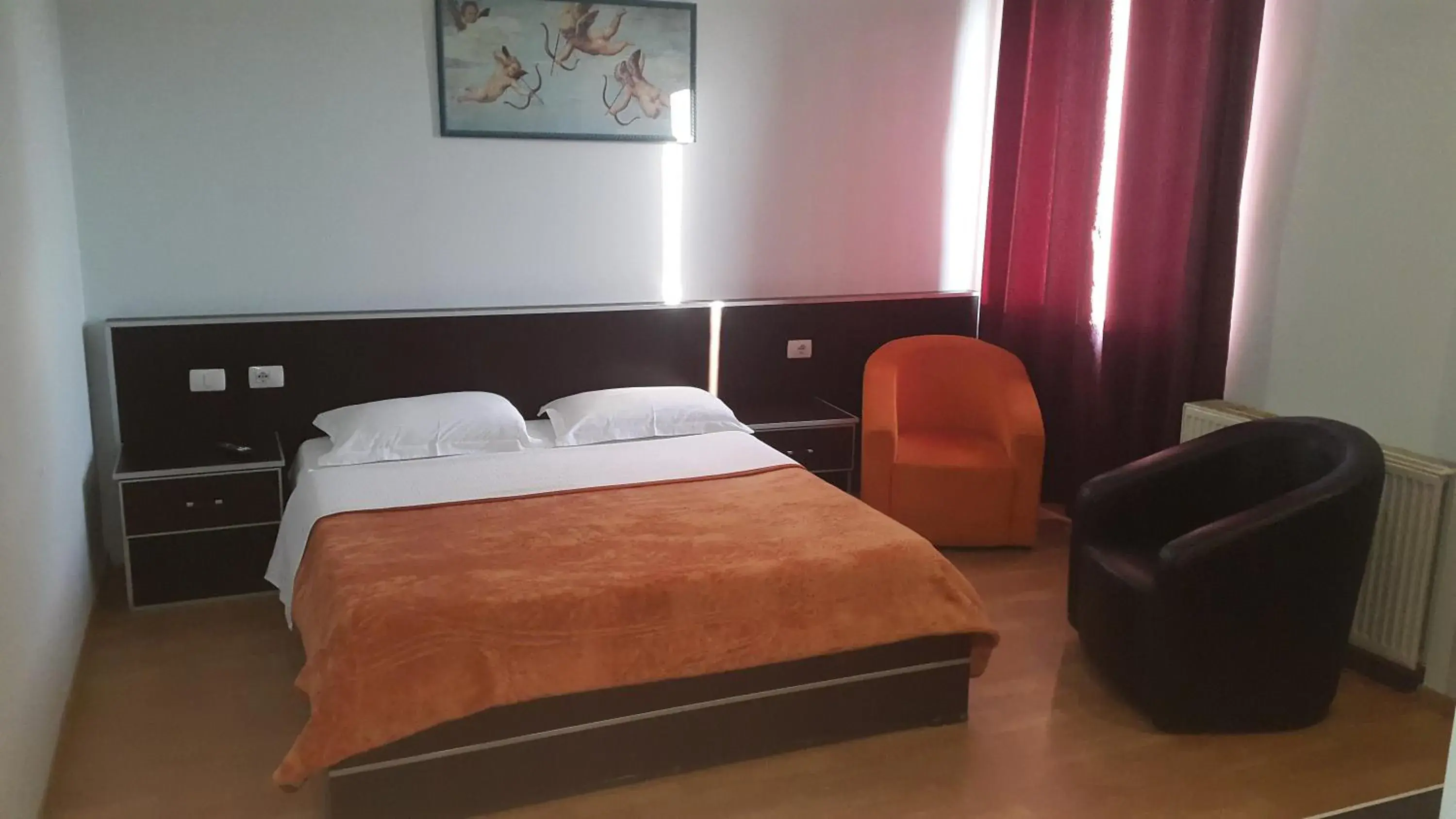 Triple Room with One Double Bed and One Single Bed in Hotel Alpet Triple Room with One Double Bed and One Single Bed in Hotel Alpet
