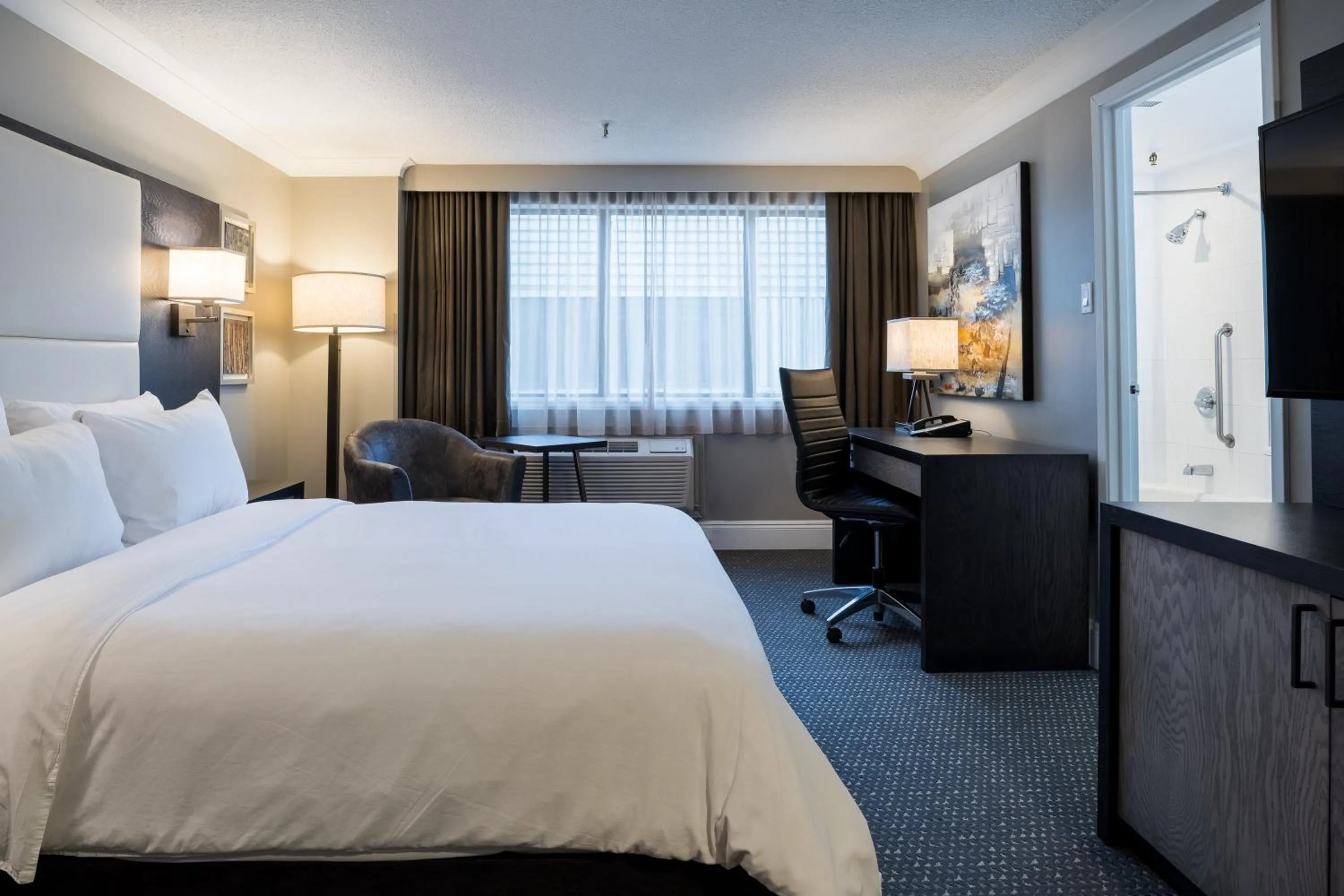 Photo of the whole room, Bed in Crowne Plaza Hotel Moncton Downtown by IHG