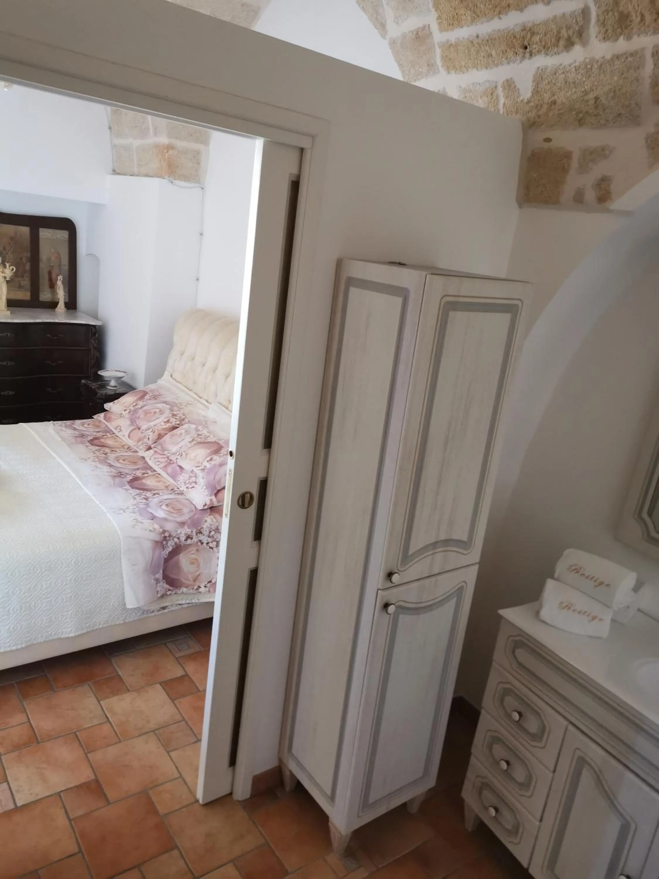 Bathroom, Bed in B&B Prestige