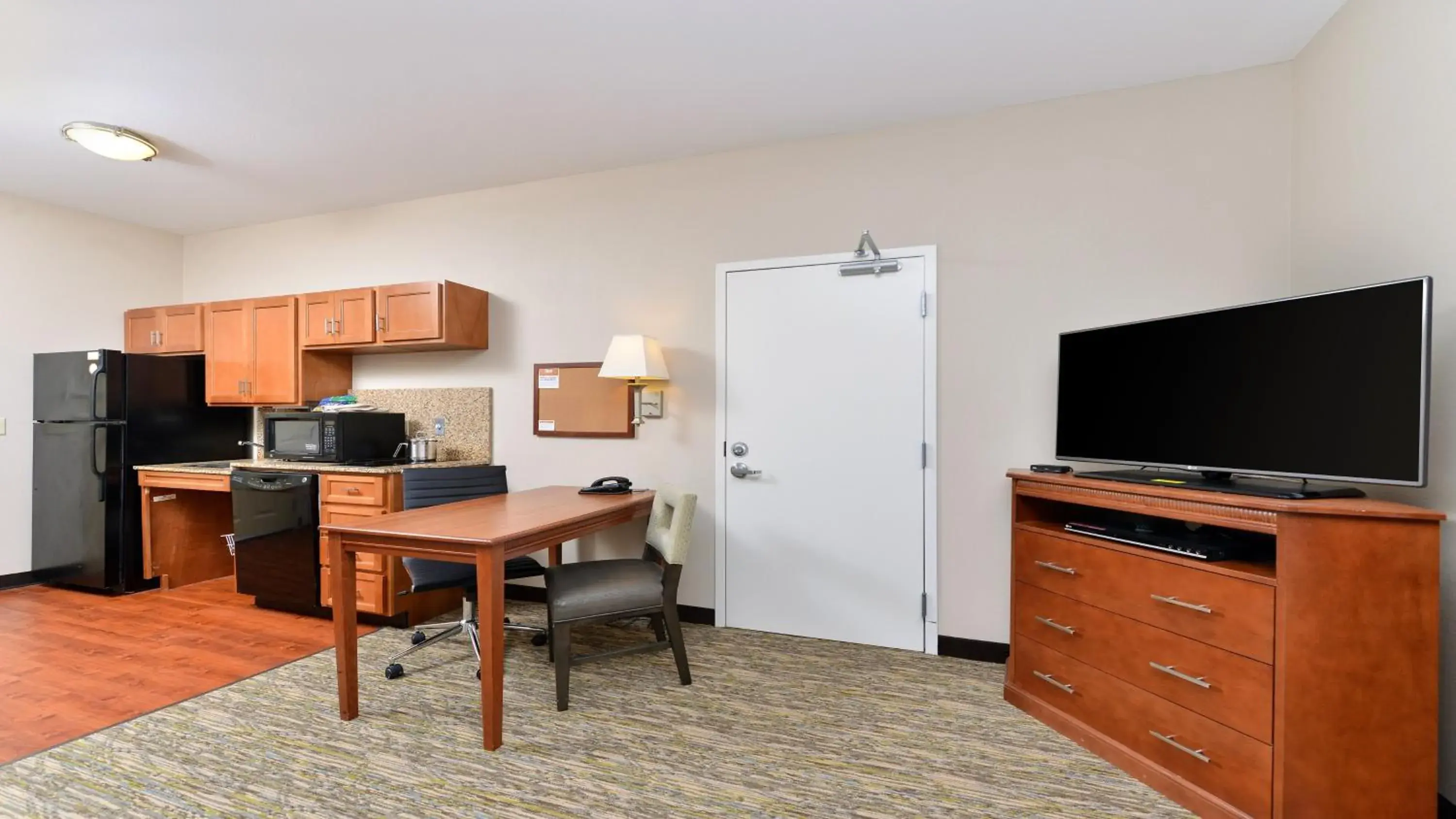 Photo of the whole room in Candlewood Suites Athens by IHG Photo of the whole room in Candlewood Suites Athens by IHG