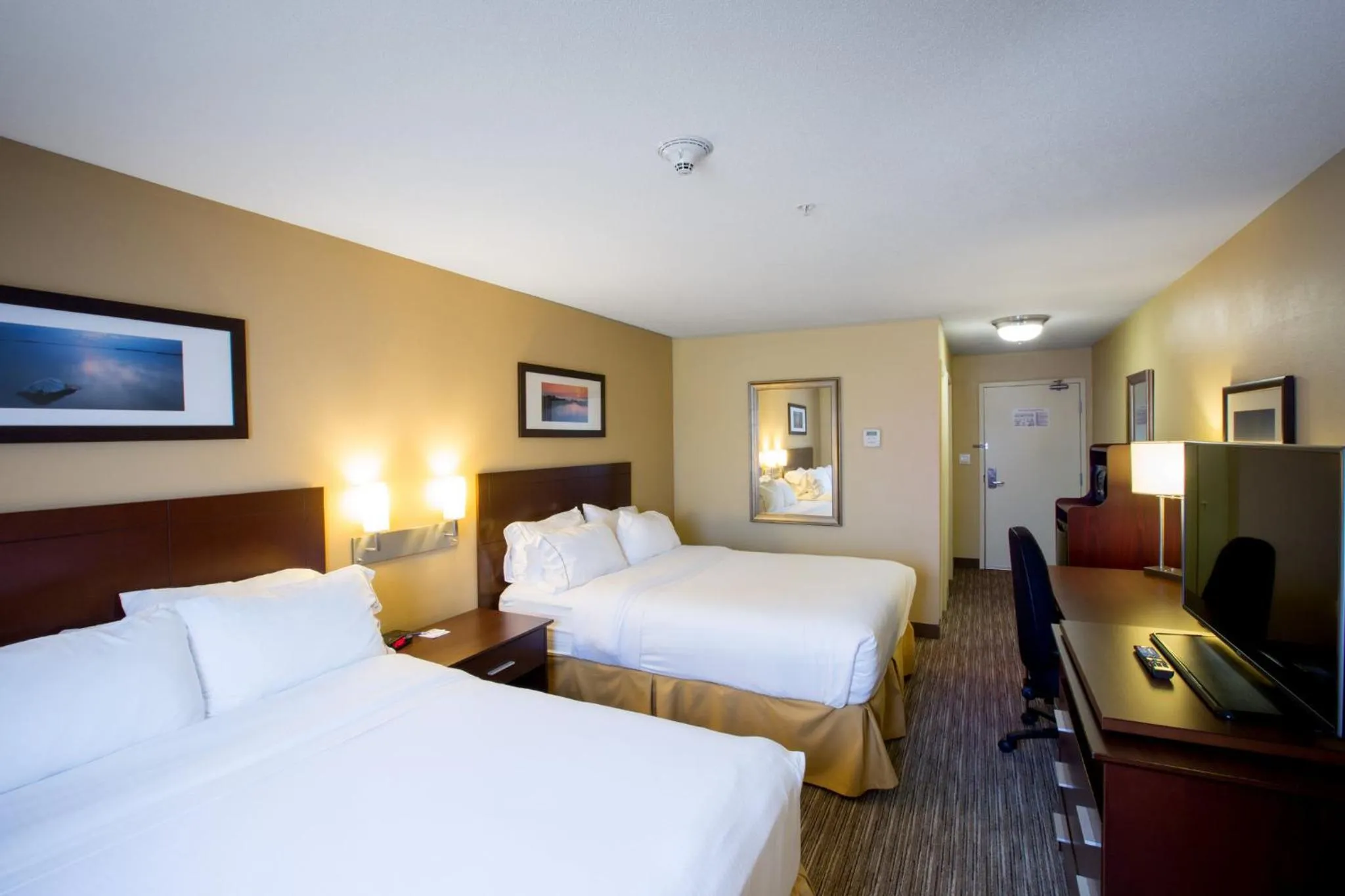 Photo of the whole room, Bed in Holiday Inn Express Stellarton-New Glasgow by IHG