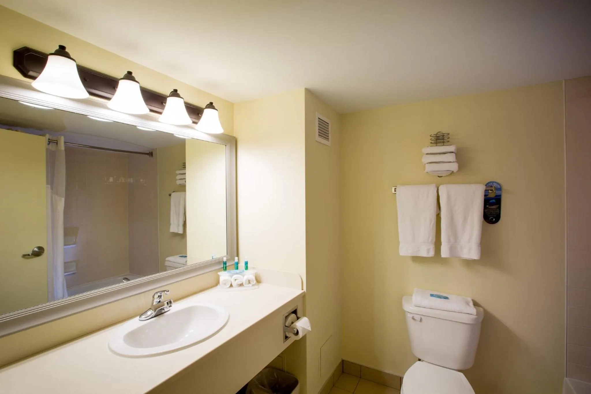 Photo of the whole room in Holiday Inn Express Stellarton-New Glasgow by IHG