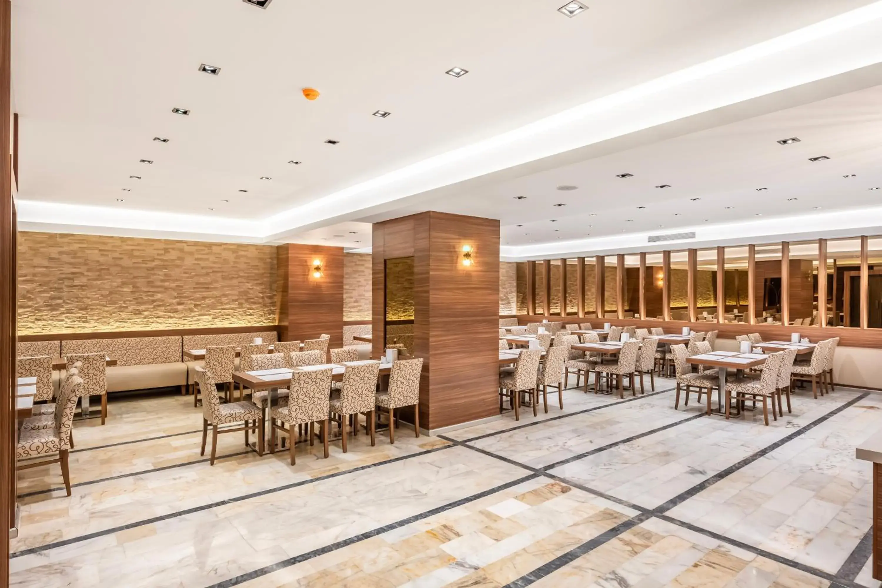 Breakfast in Hotel Bristol Breakfast in Hotel Bristol