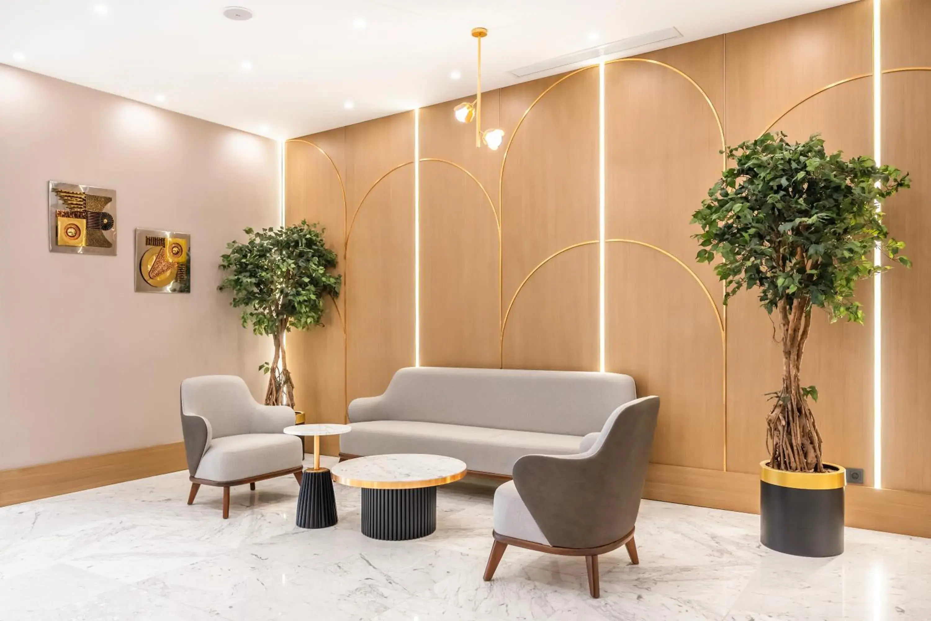 Lobby or reception in Hotel Bristol Lobby or reception in Hotel Bristol