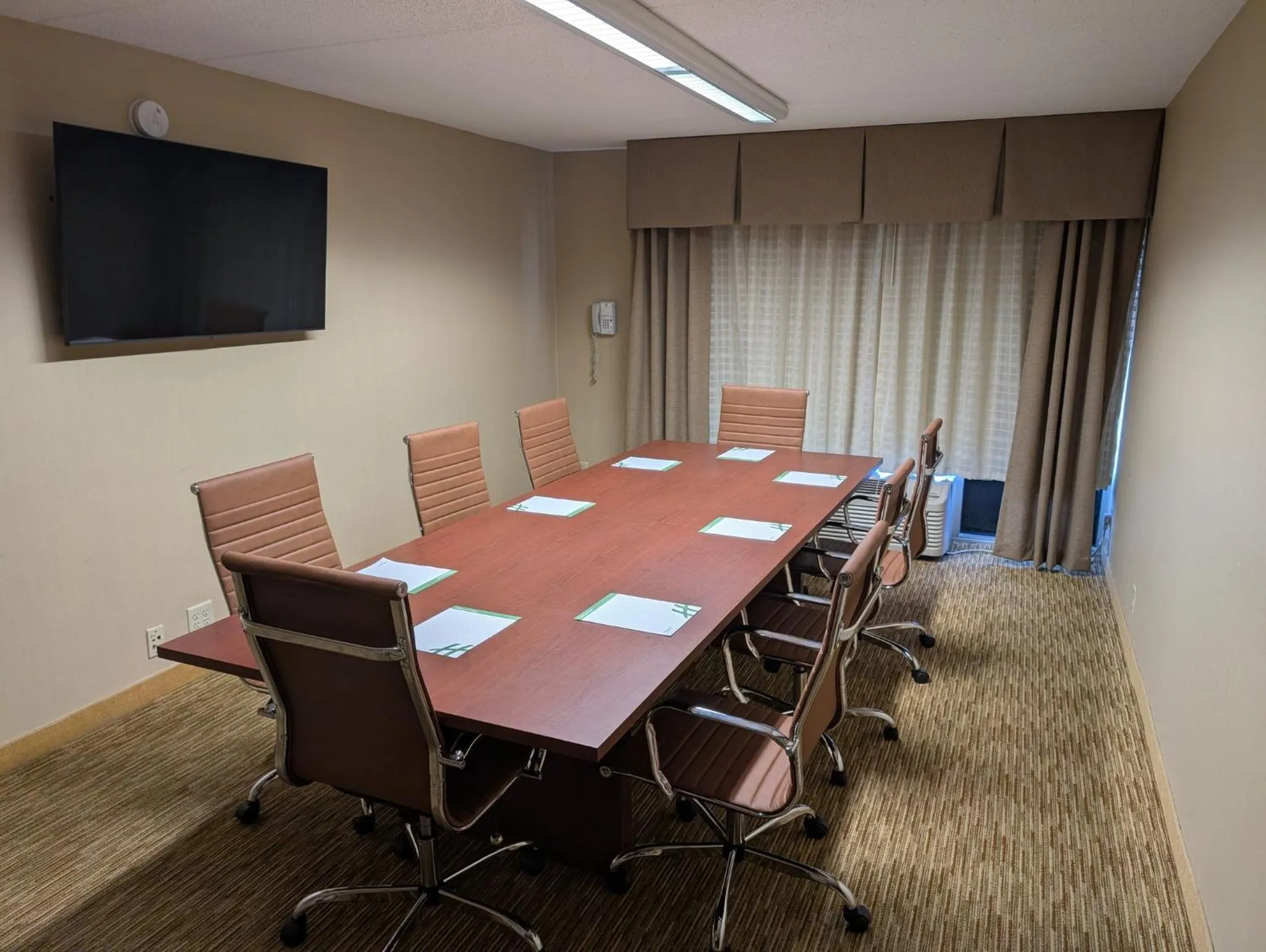 Meeting/conference room in Holiday Inn St. Paul Downtown by IHG
