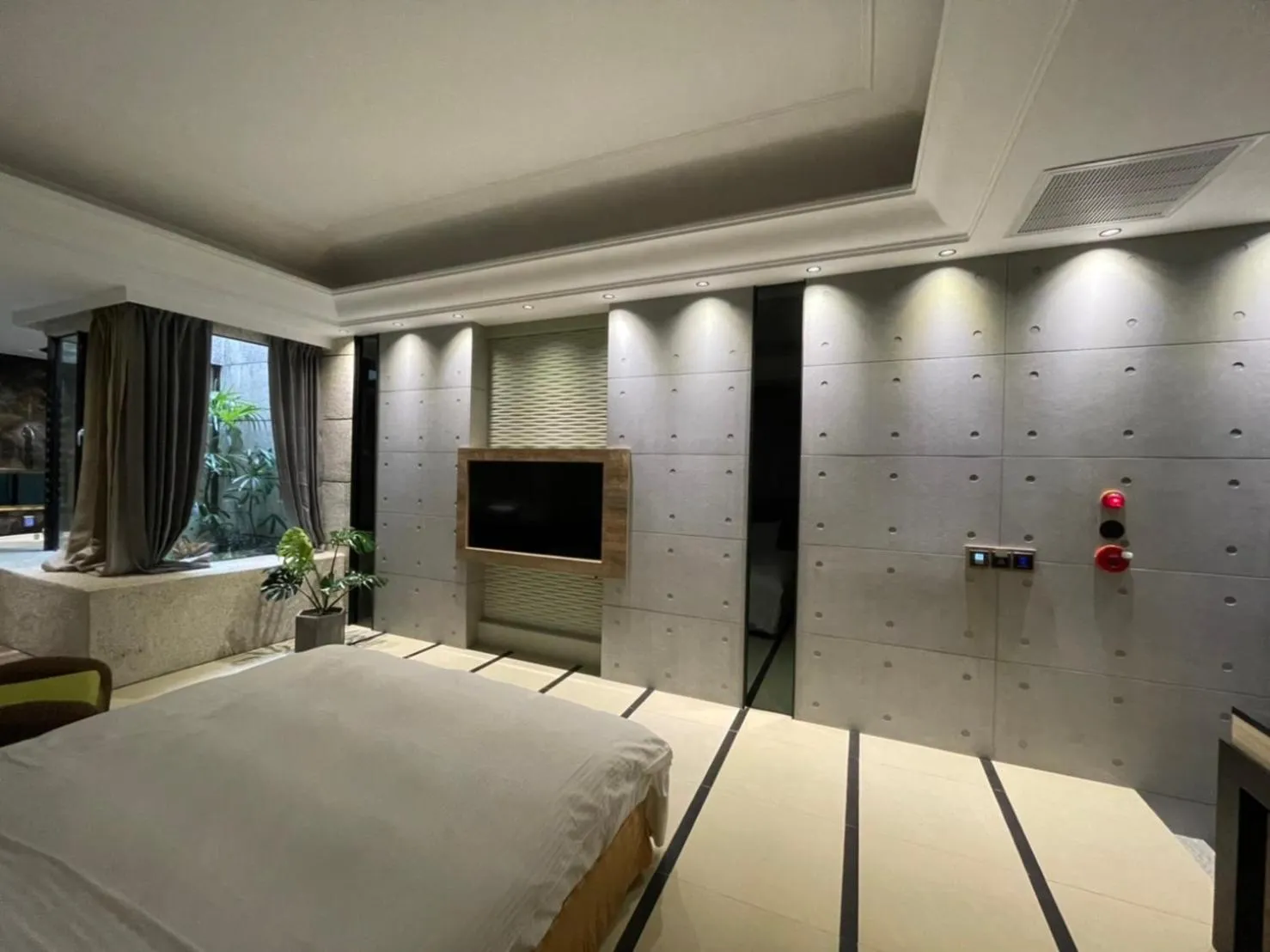 Minimalist Fashion Motel