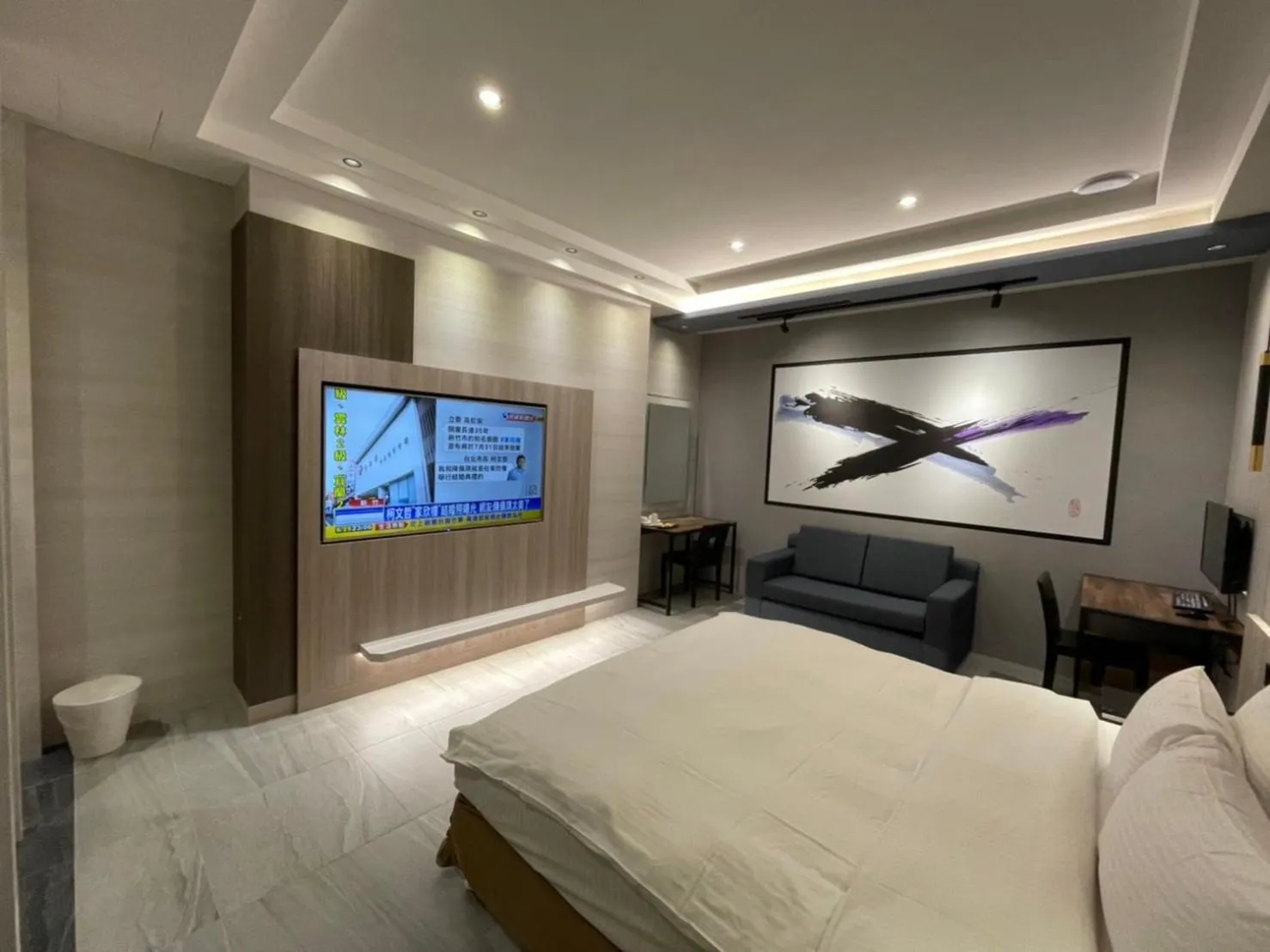 Minimalist Fashion Motel