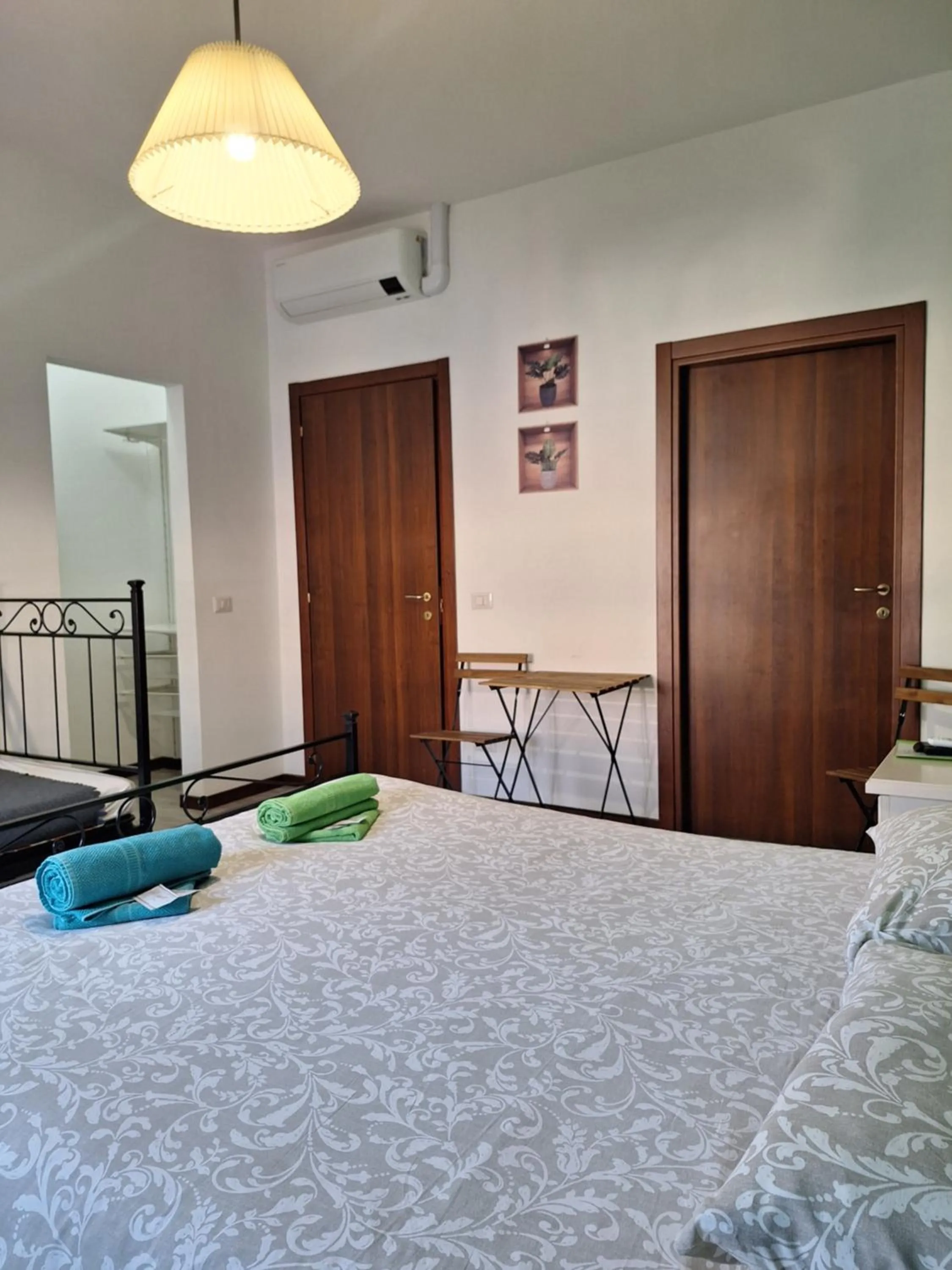 Bed in Rooms & Breakfast - La Tana del Luppolo