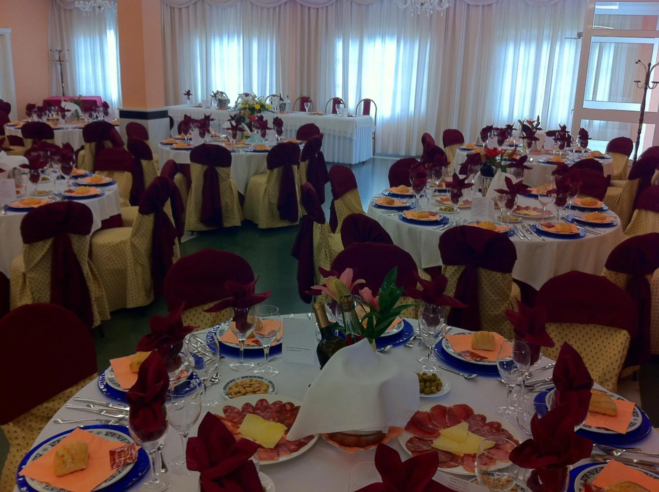 Restaurant/places to eat in Escudo de Granada