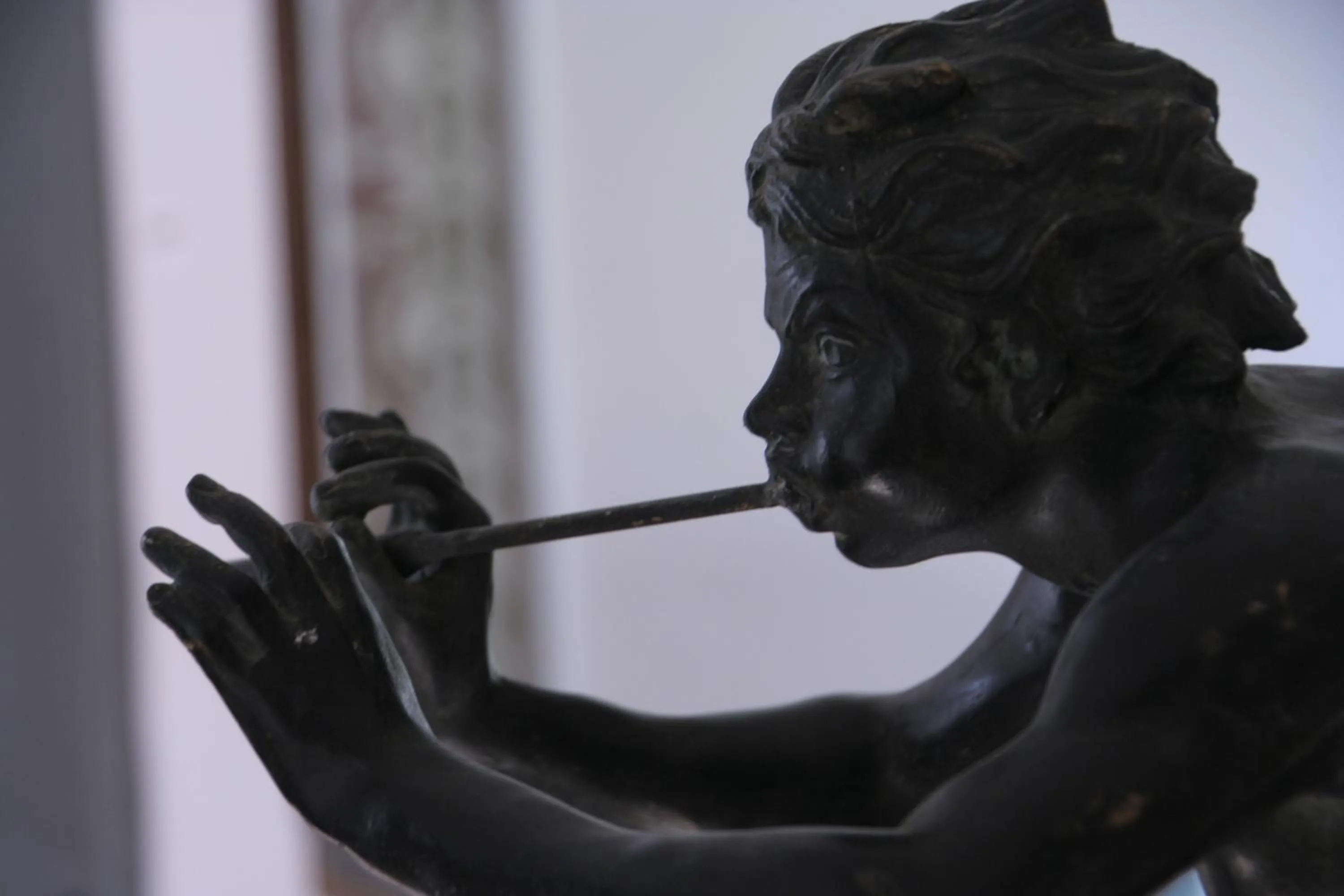 Decorative detail in B&B Federico II