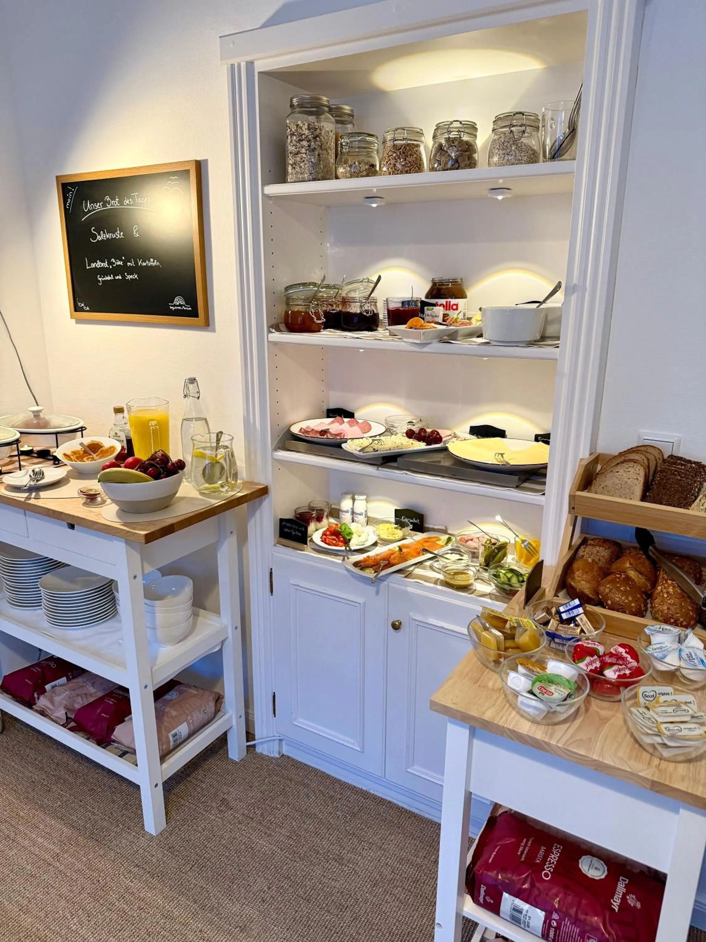 Restaurant/places to eat in Hotel Villa Klasen