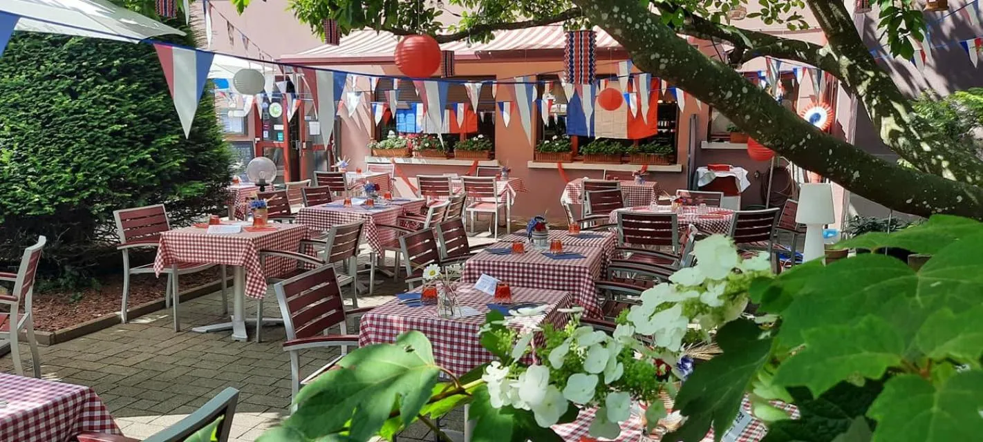 Garden in Hotel Restaurant Aux Sapins