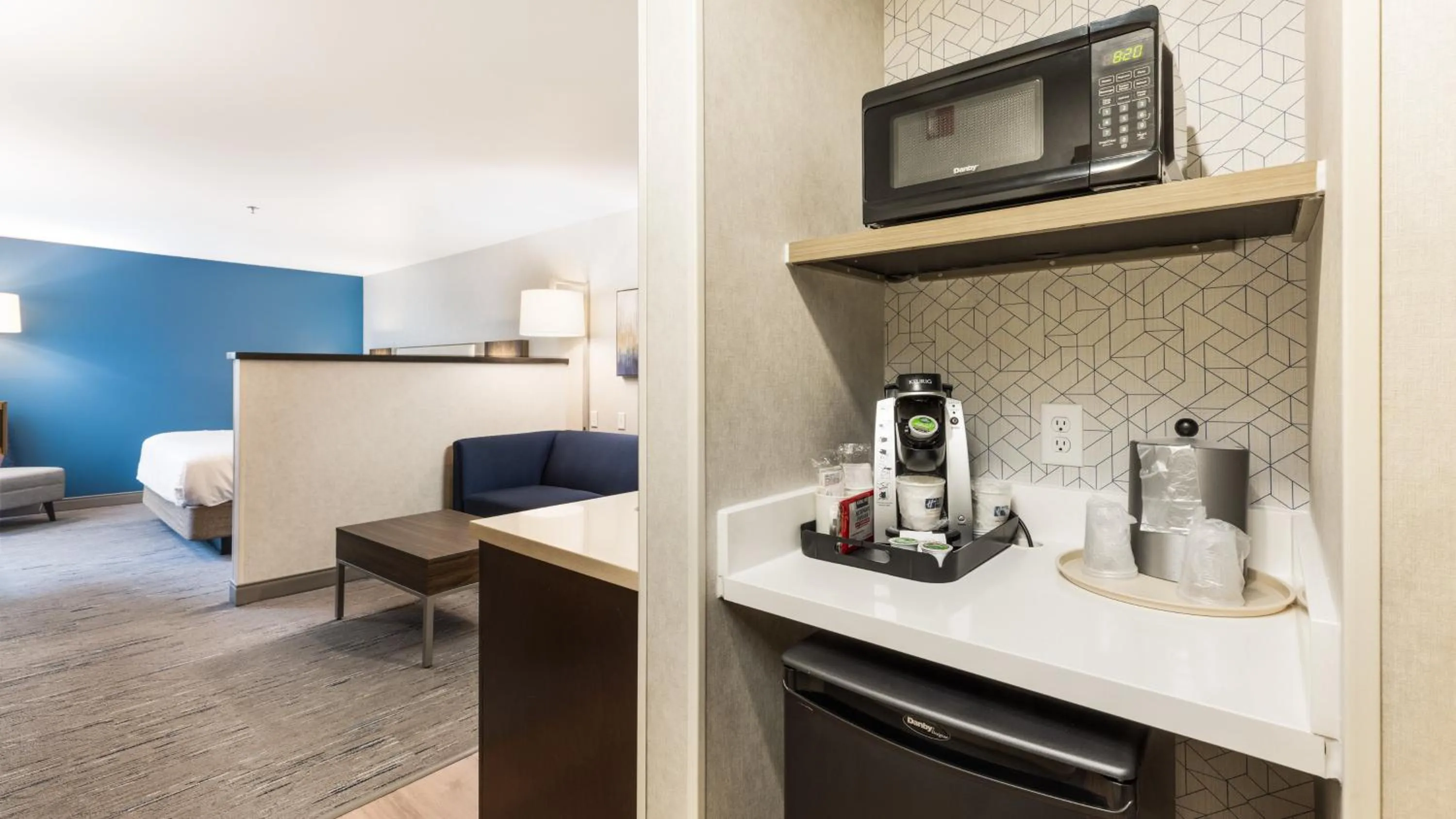 Photo of the whole room in Holiday Inn Express Bellingham by IHG