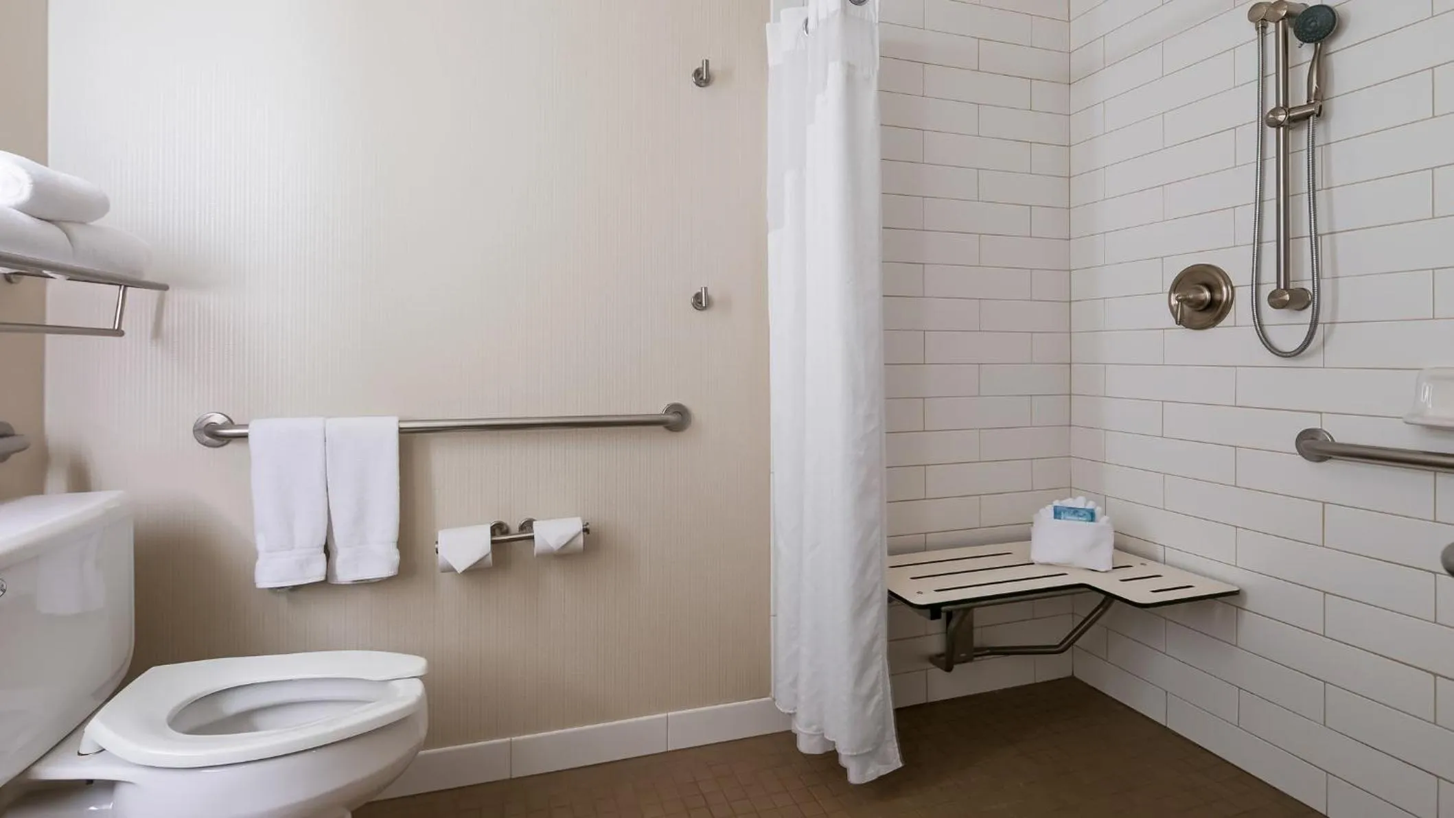 Bathroom in Holiday Inn Express Bellingham by IHG