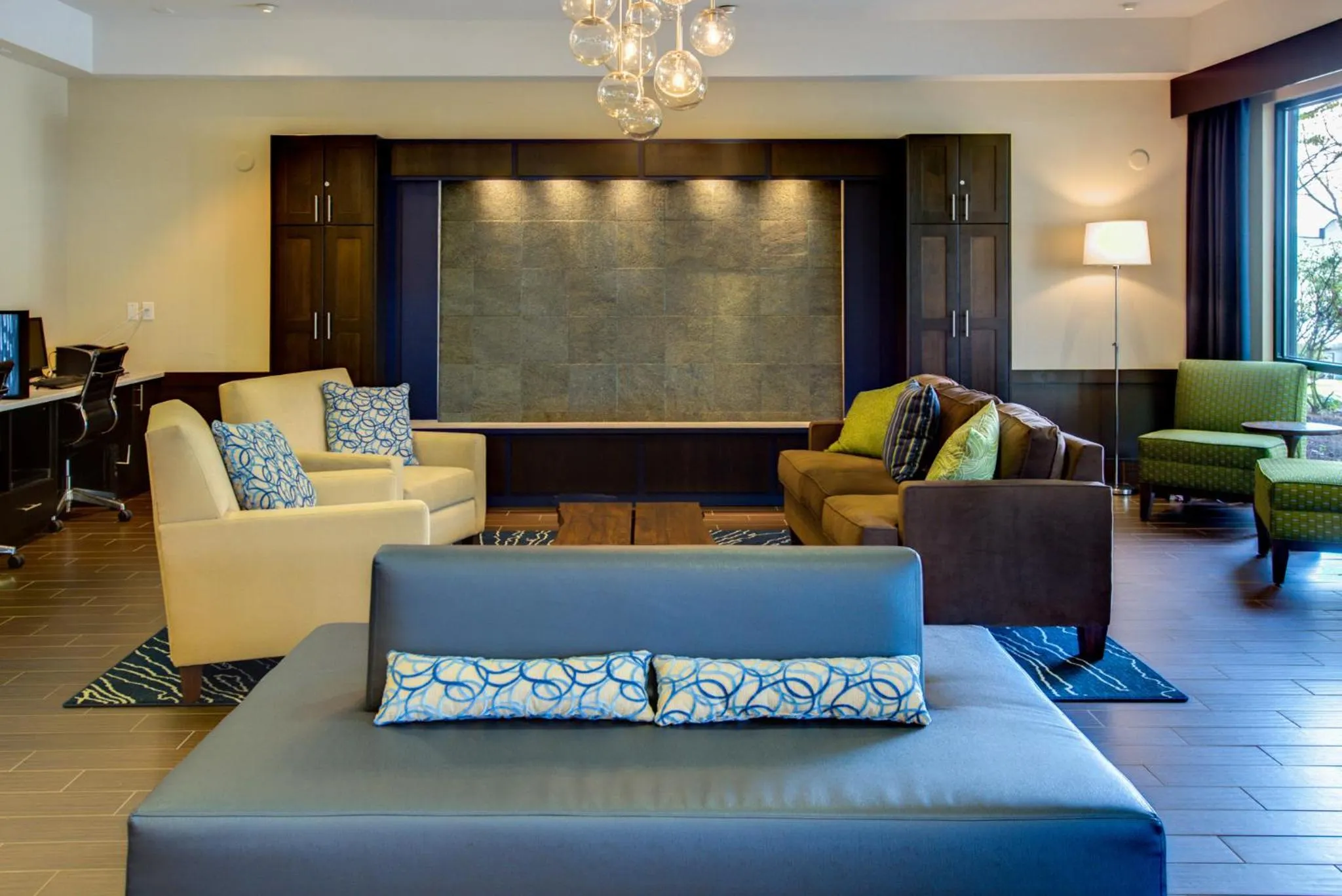 Property building in Holiday Inn Express Bellingham by IHG