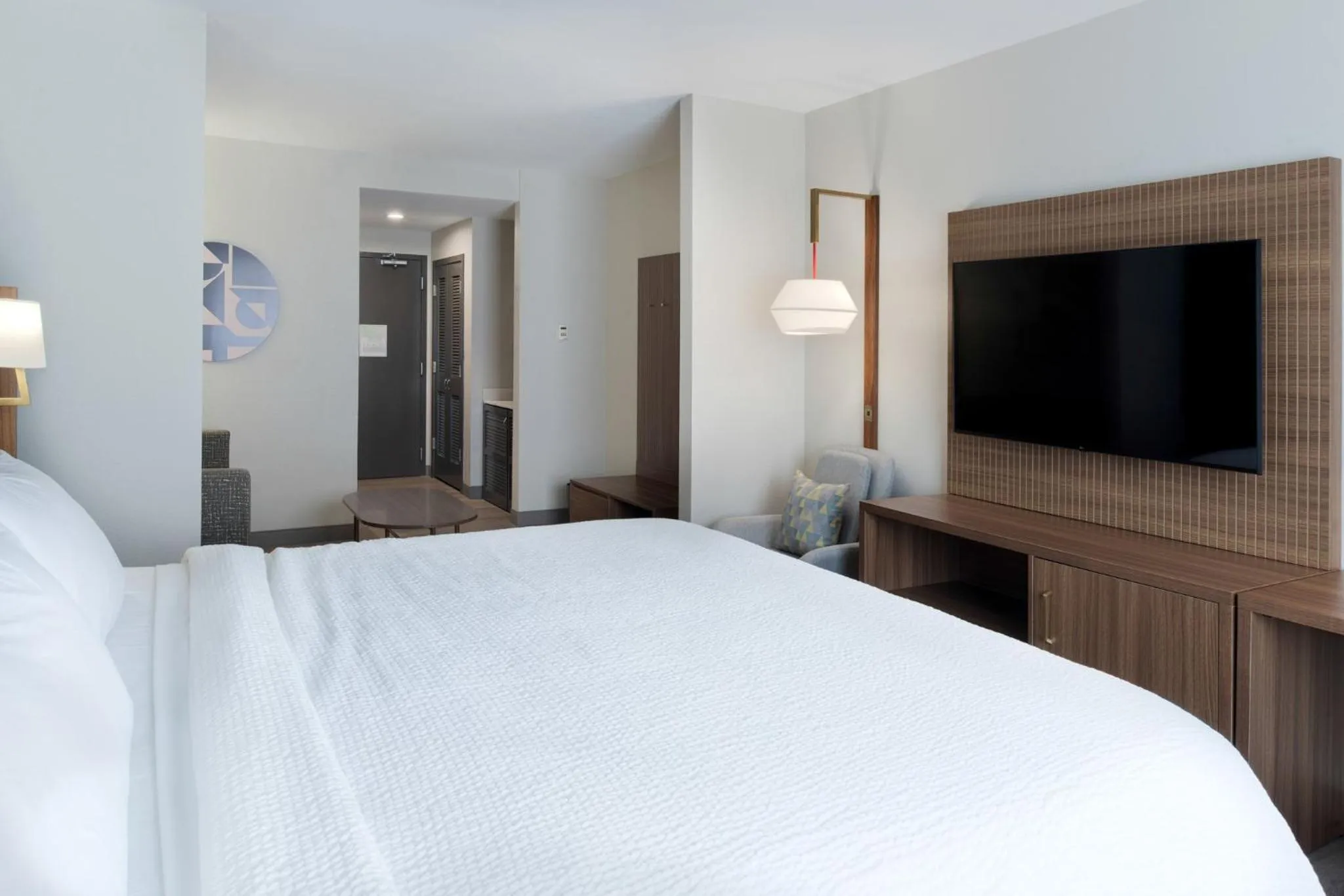 Photo of the whole room, Bed in Holiday Inn Rock Hill by IHG