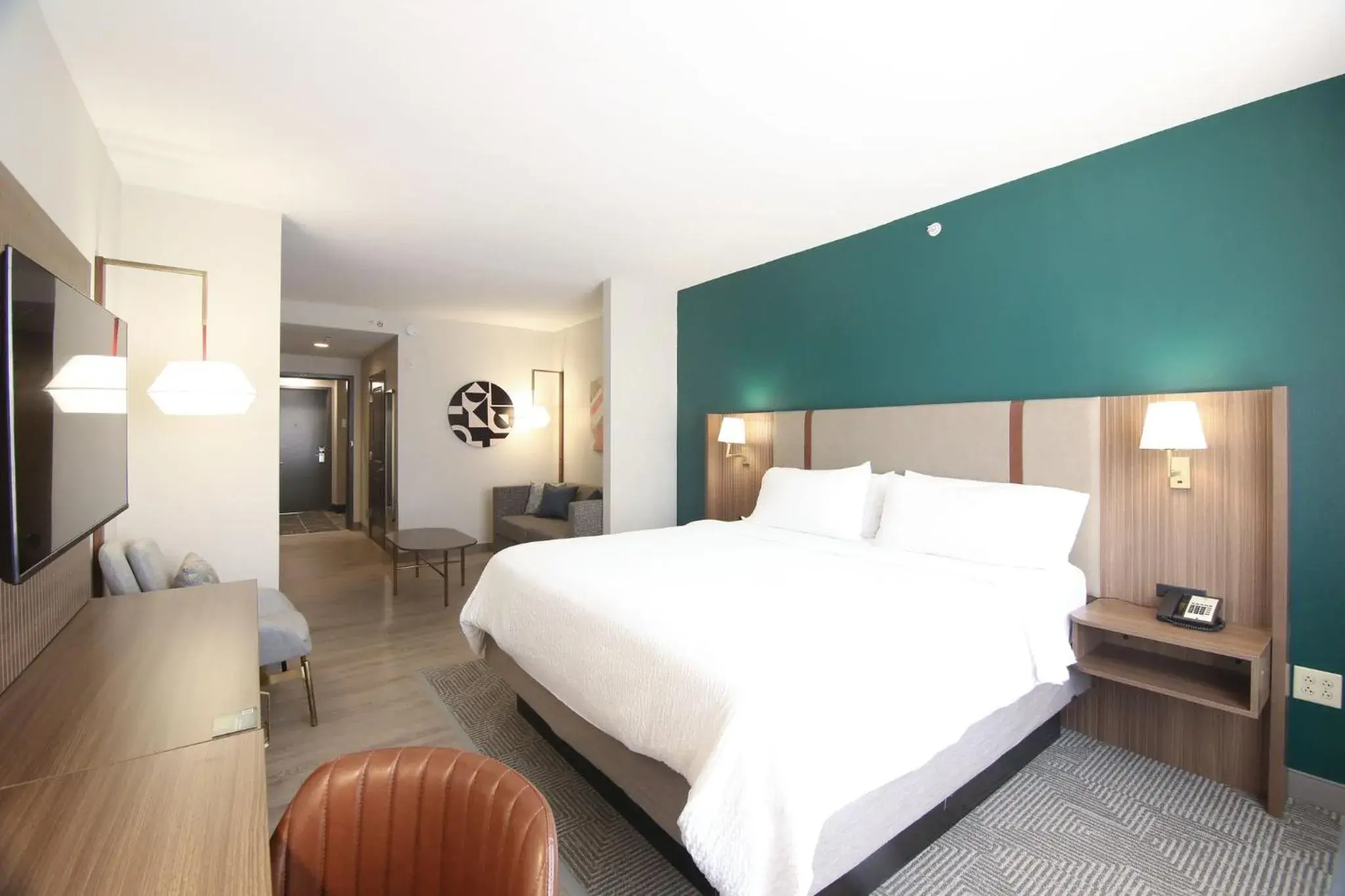 Standard King Room with Sofa Bed in Holiday Inn Rock Hill by IHG Standard King Room with Sofa Bed in Holiday Inn Rock Hill by IHG