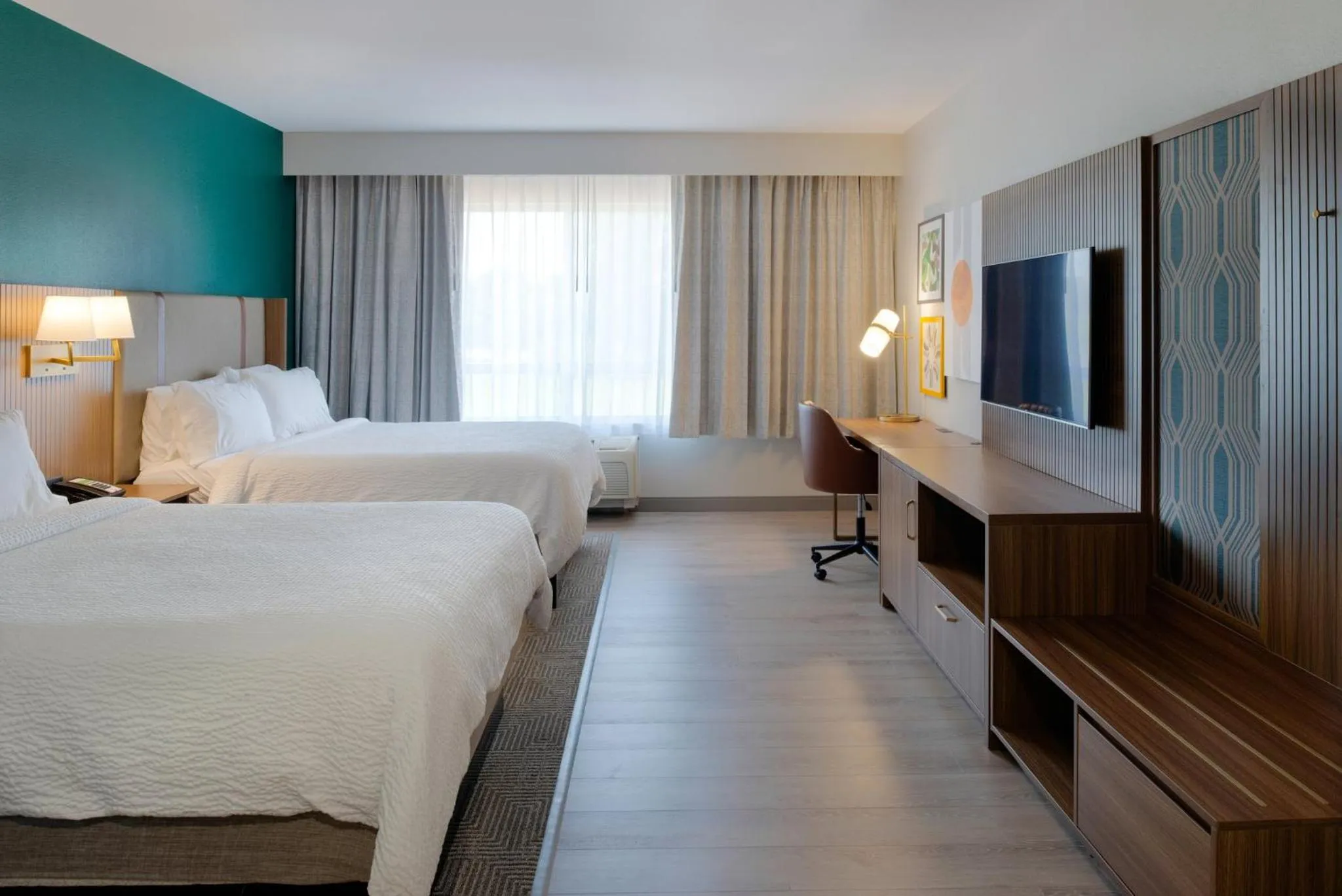 Photo of the whole room, Bed in Holiday Inn Rock Hill by IHG