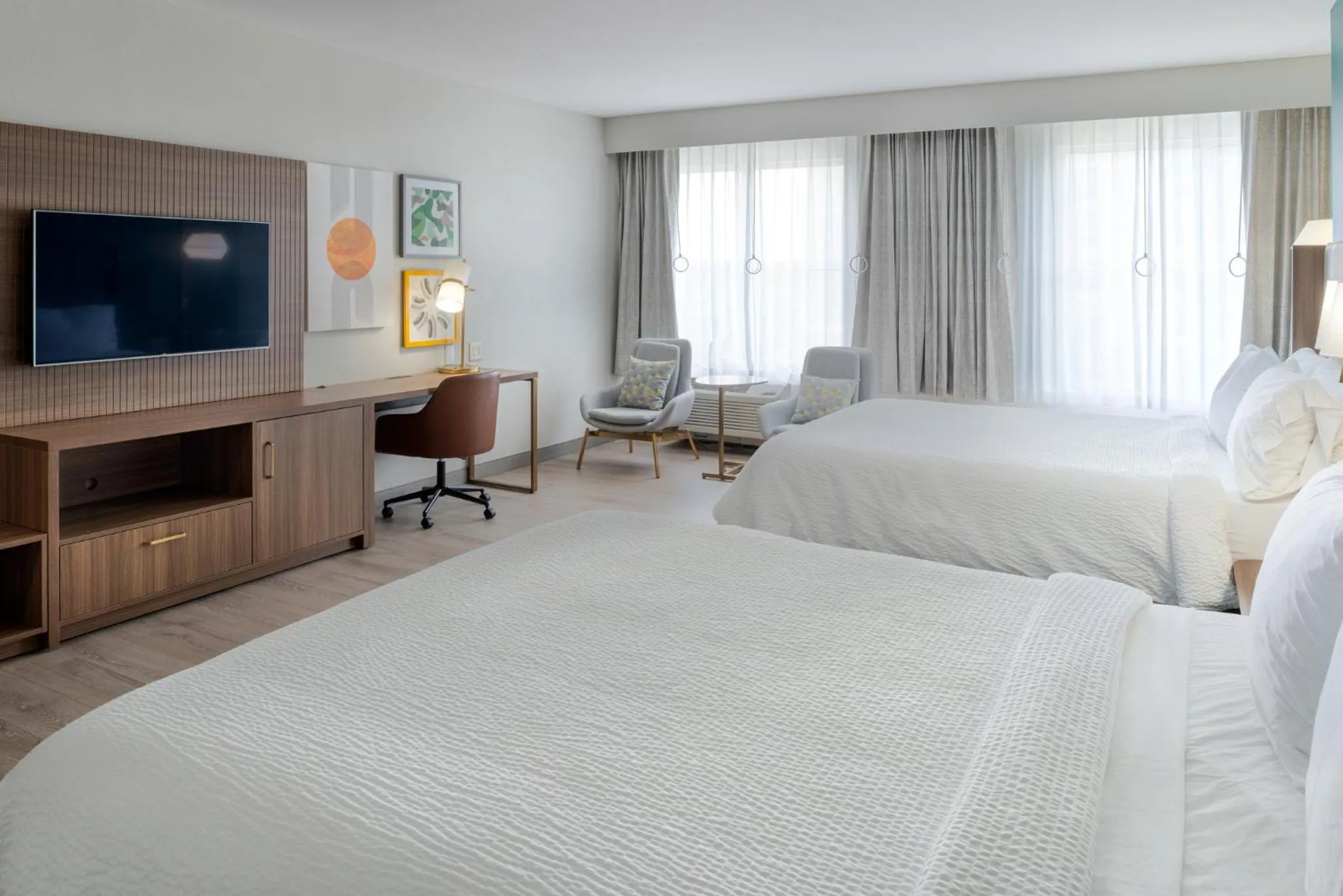 Photo of the whole room, Bed in Holiday Inn Rock Hill by IHG