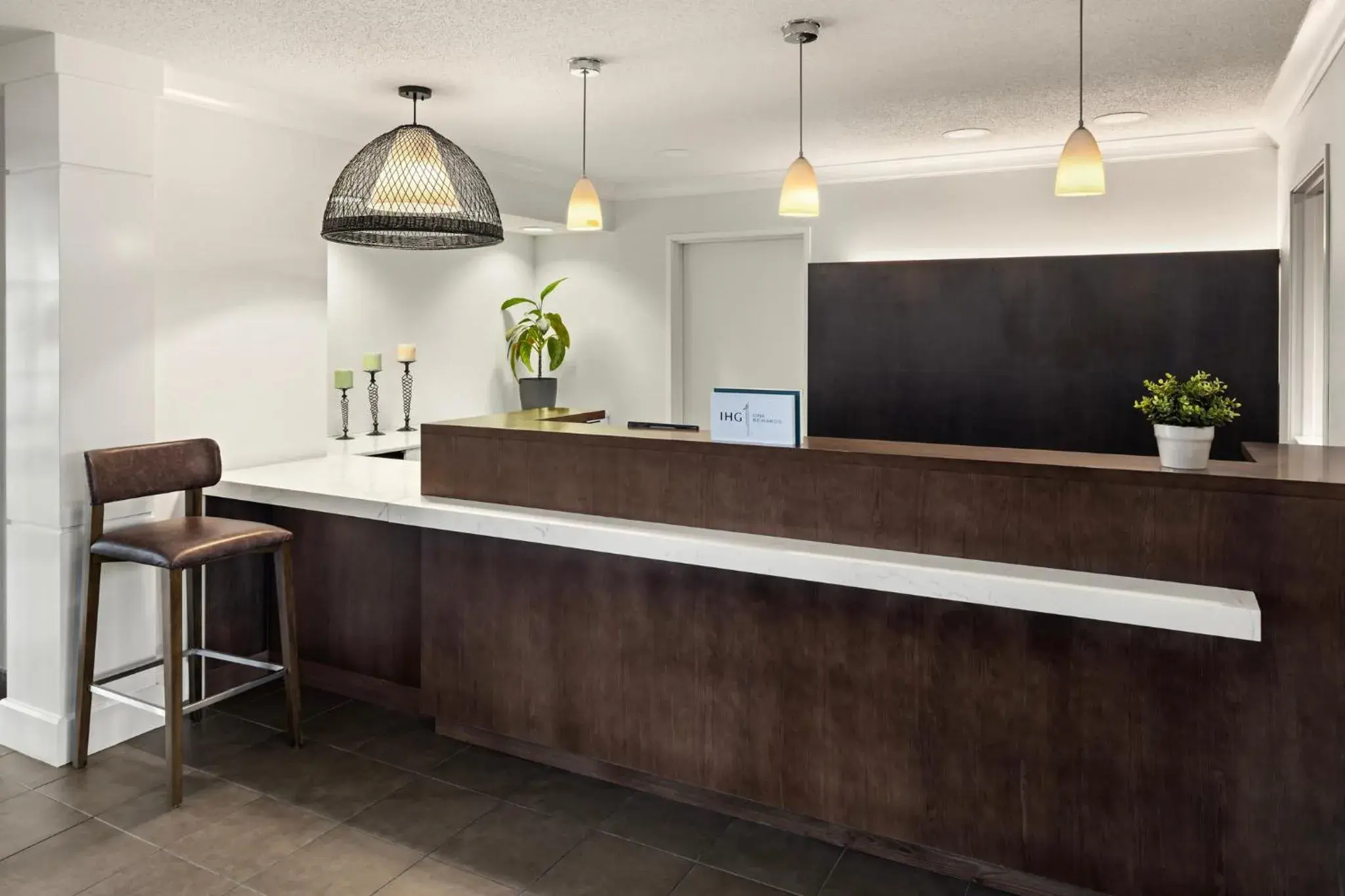 Property building in Staybridge Suites Minneapolis-Maple Grove by IHG Property building in Staybridge Suites Minneapolis-Maple Grove by IHG