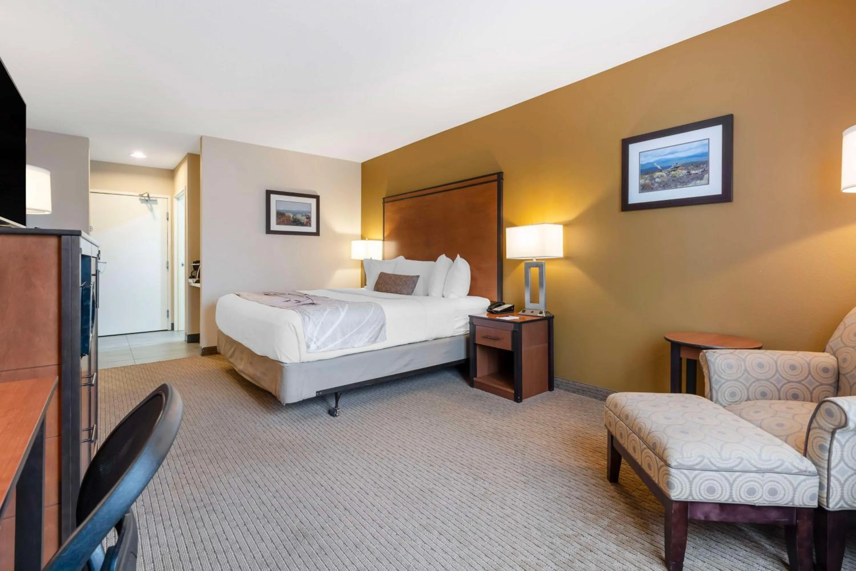 Bedroom, Bed in Best Western Bend North