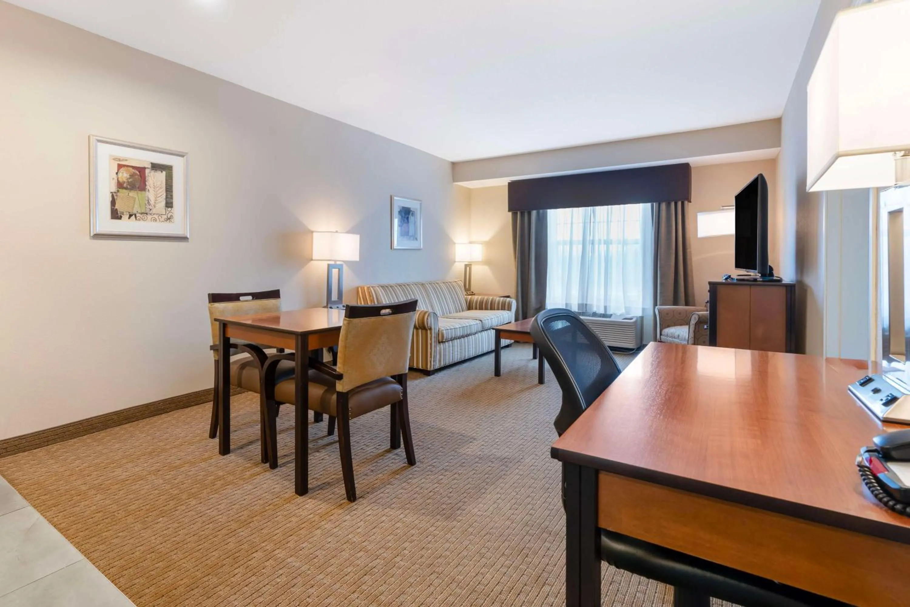 Bedroom in Best Western Bend North