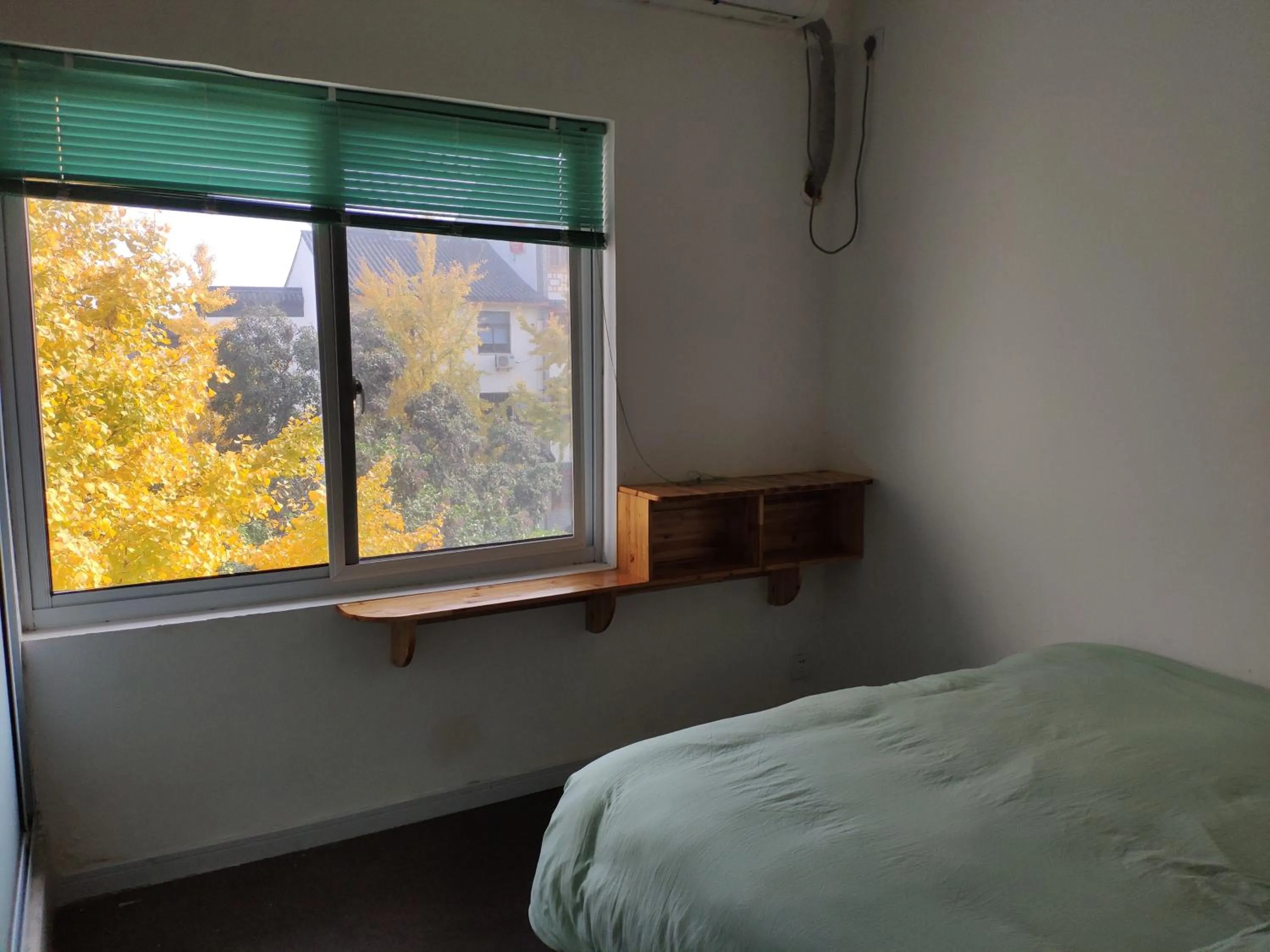 Photo of the whole room, Bed in Suzhou Blue Gate Youth Hostel