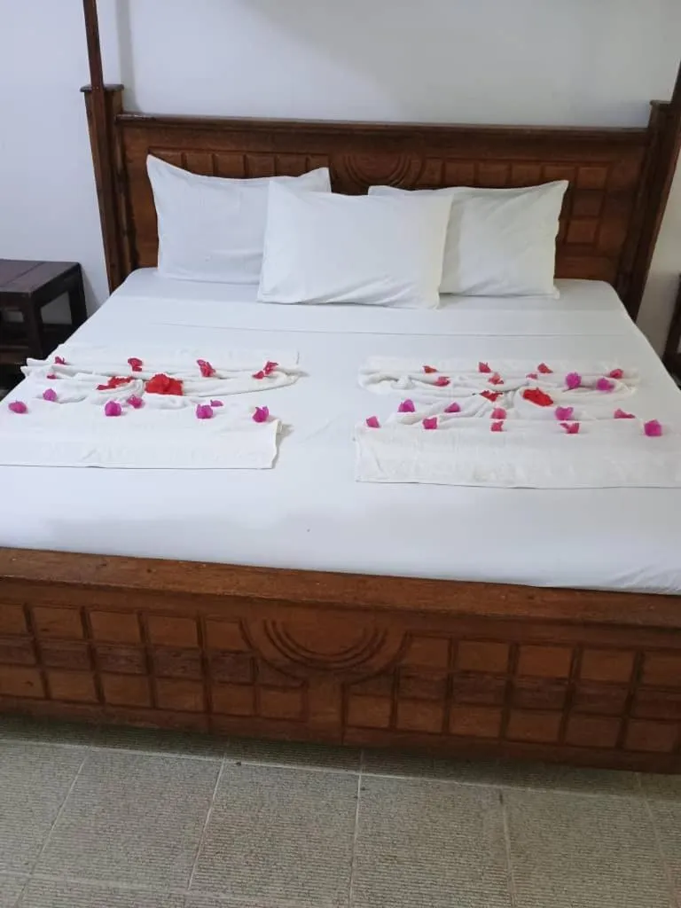 Bedroom, Bed in Menai Bay Beach Bungalows