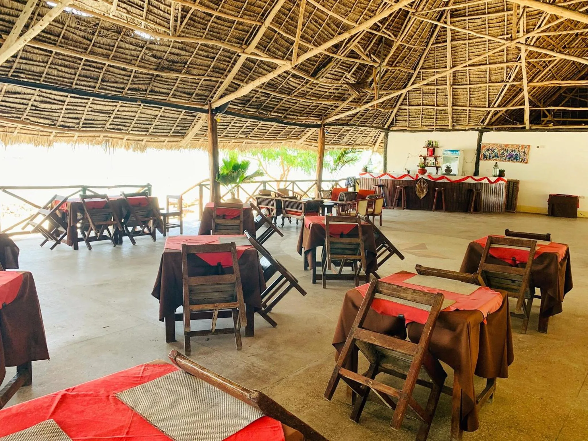 Restaurant/places to eat in Menai Bay Beach Bungalows