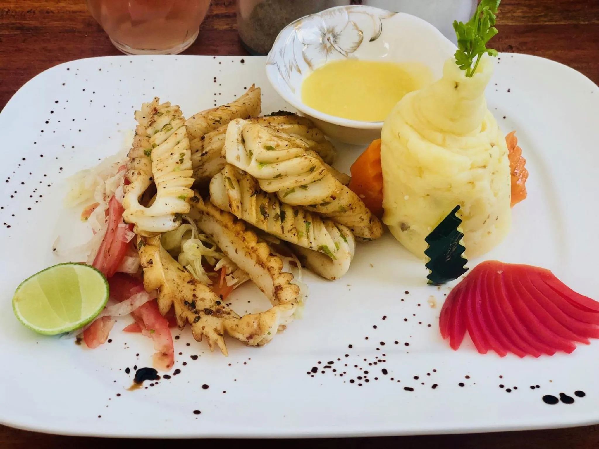 Food and drinks in Menai Bay Beach Bungalows