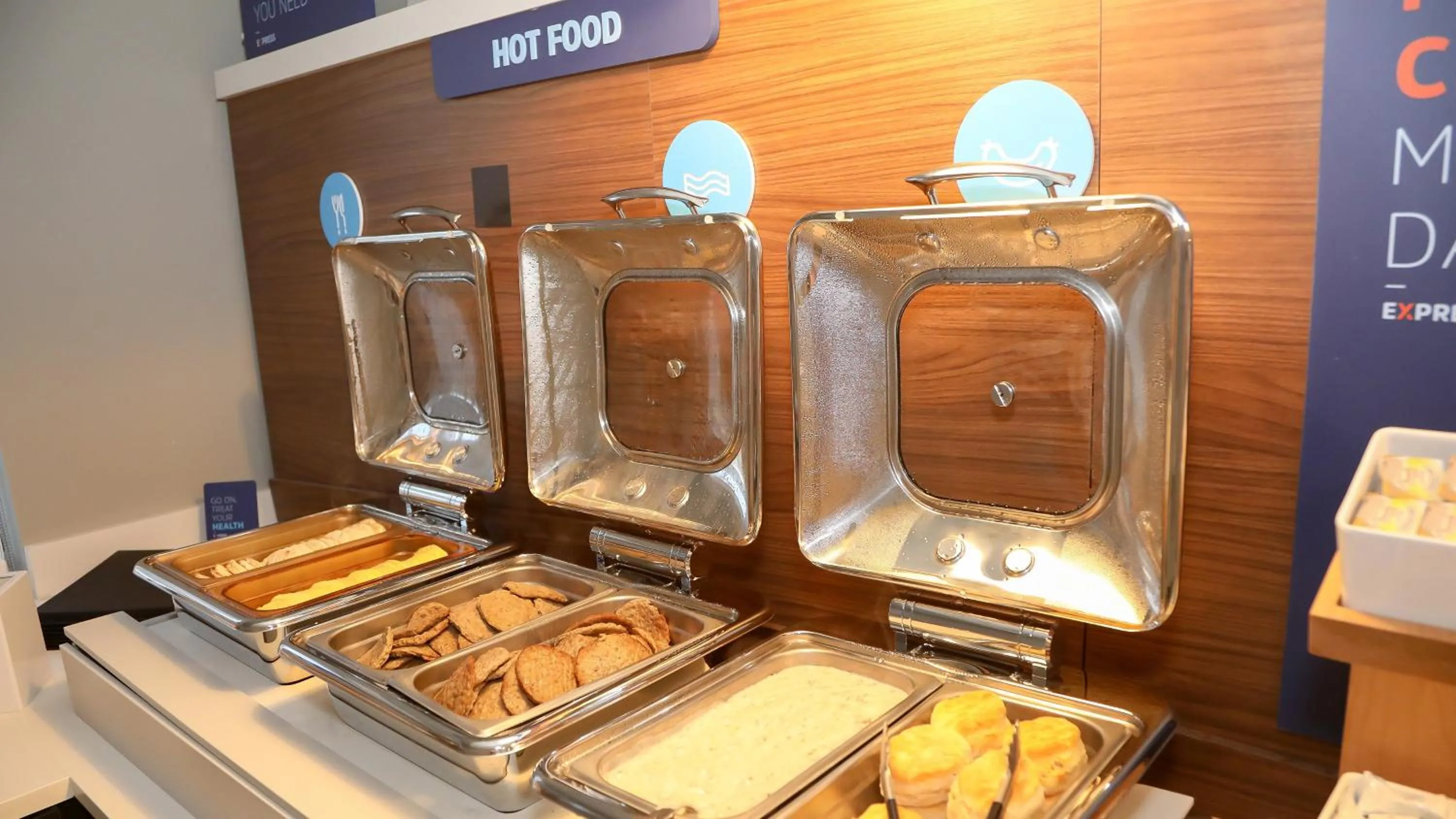 Breakfast in Holiday Inn Express & Suites Colorado Springs North by IHG