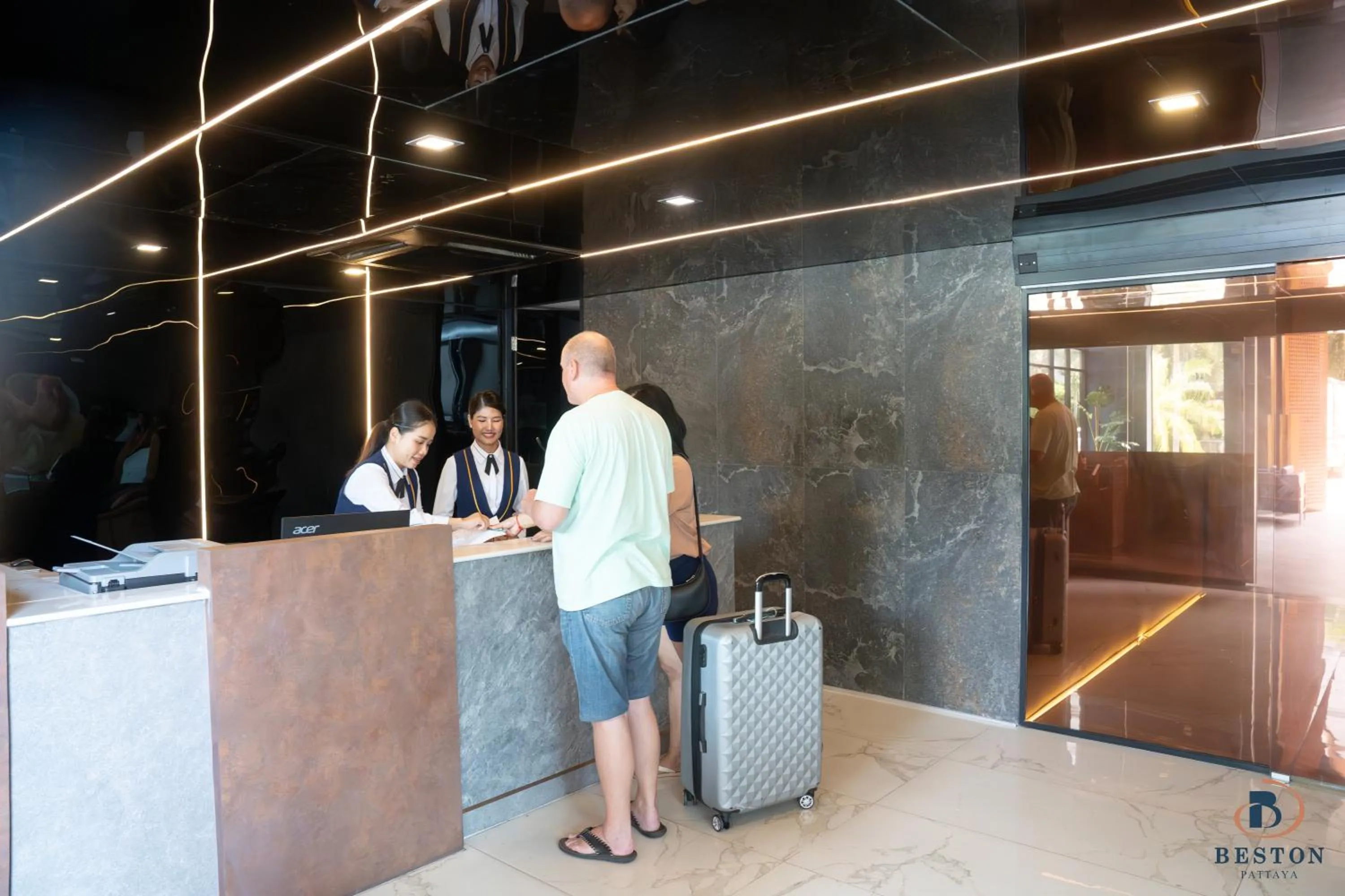 Staff in Beston Pattaya - SHA Plus Certified