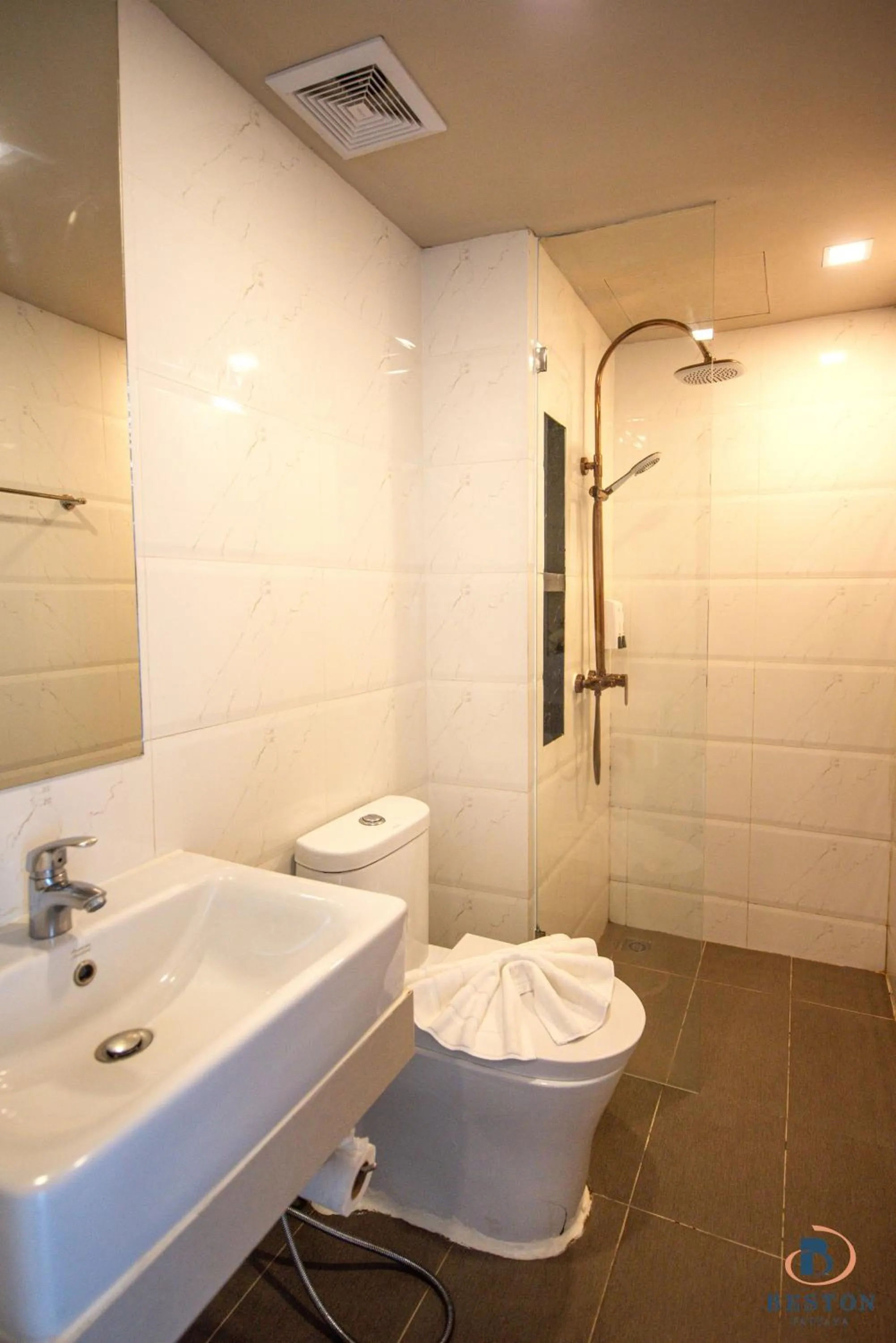 Shower in Beston Pattaya - SHA Plus Certified