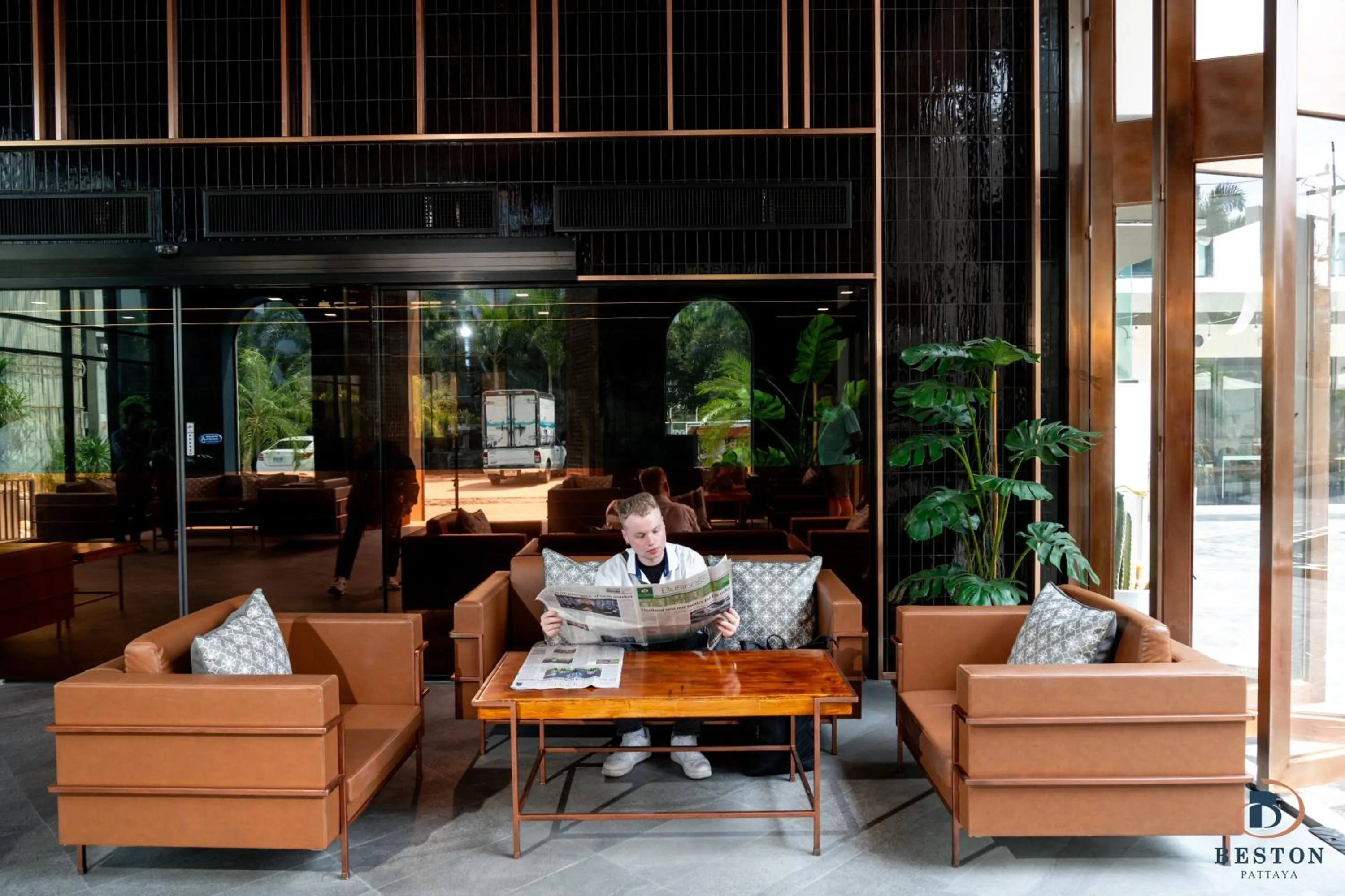 People in Beston Pattaya - SHA Plus Certified