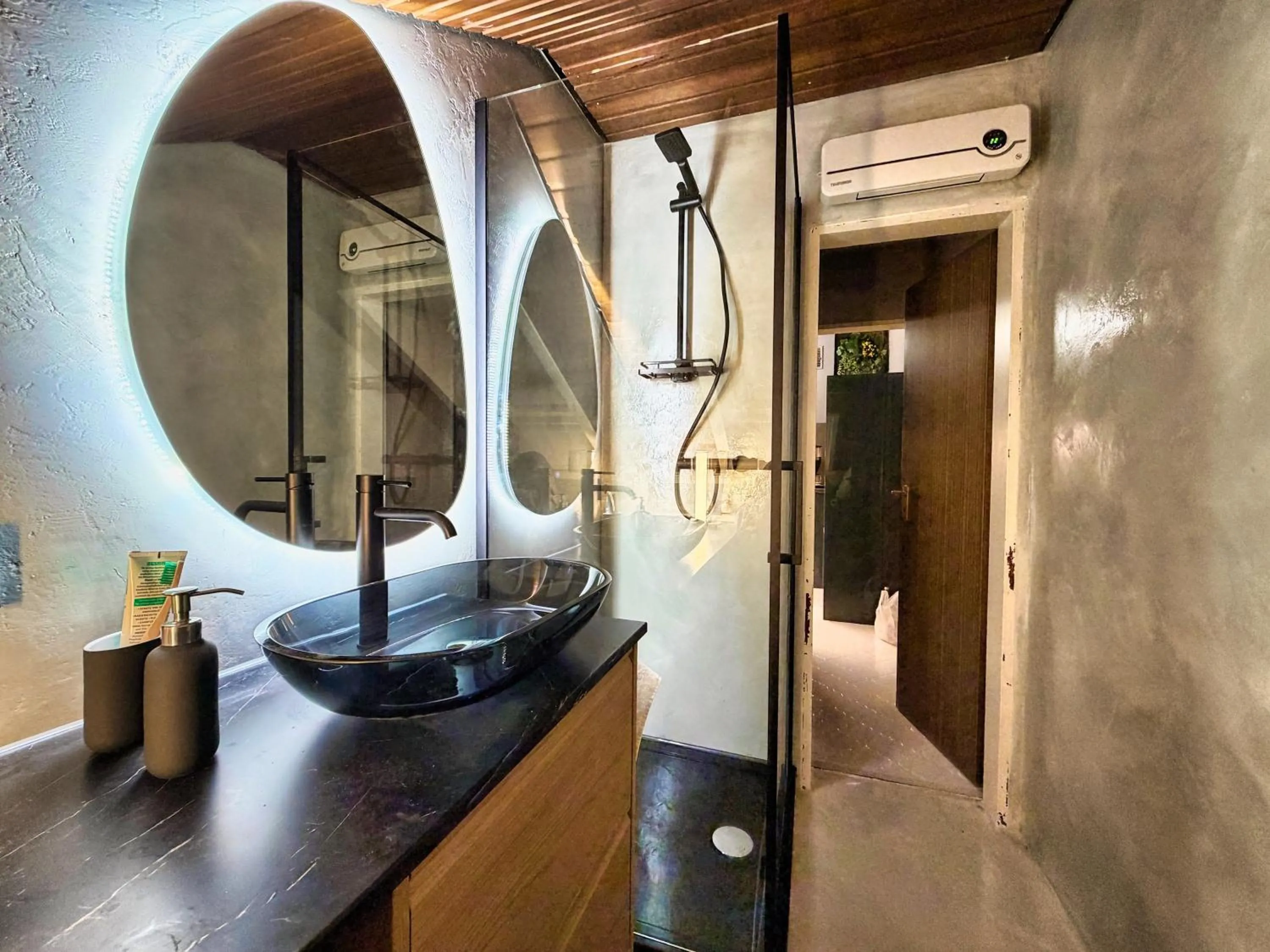 Bathroom in Eichenwald-Studio