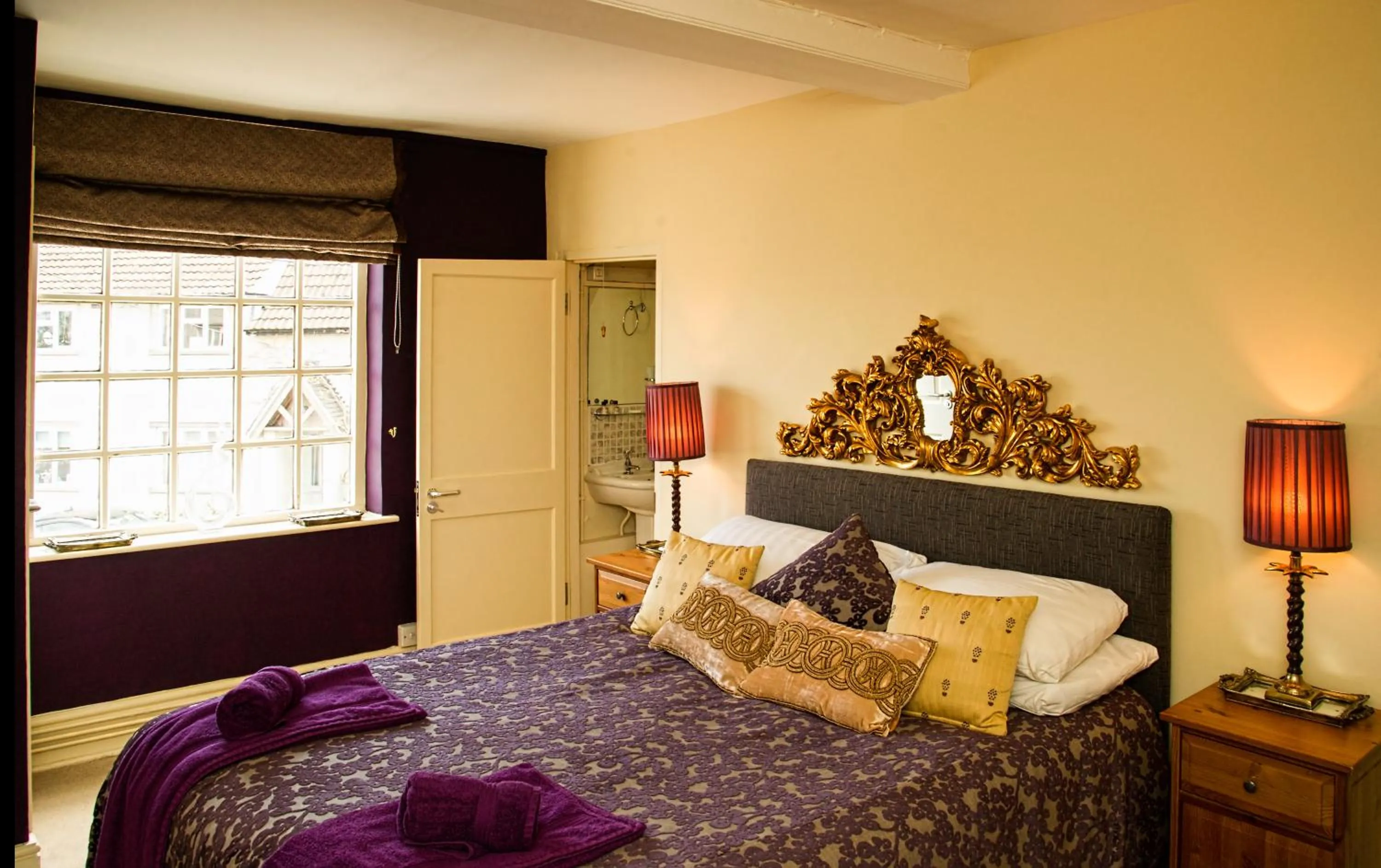 Bed in The Queens Head