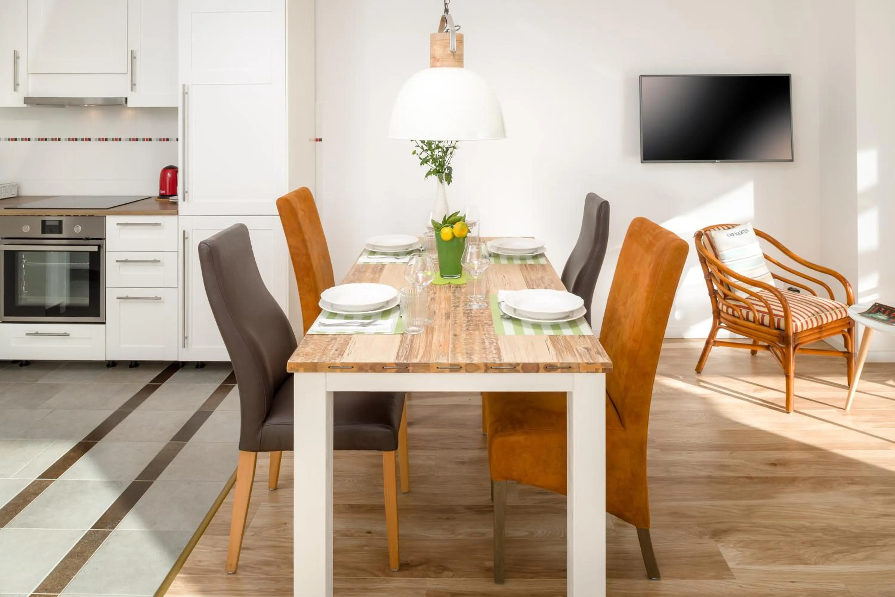 Dining area in Belado Residence Bol