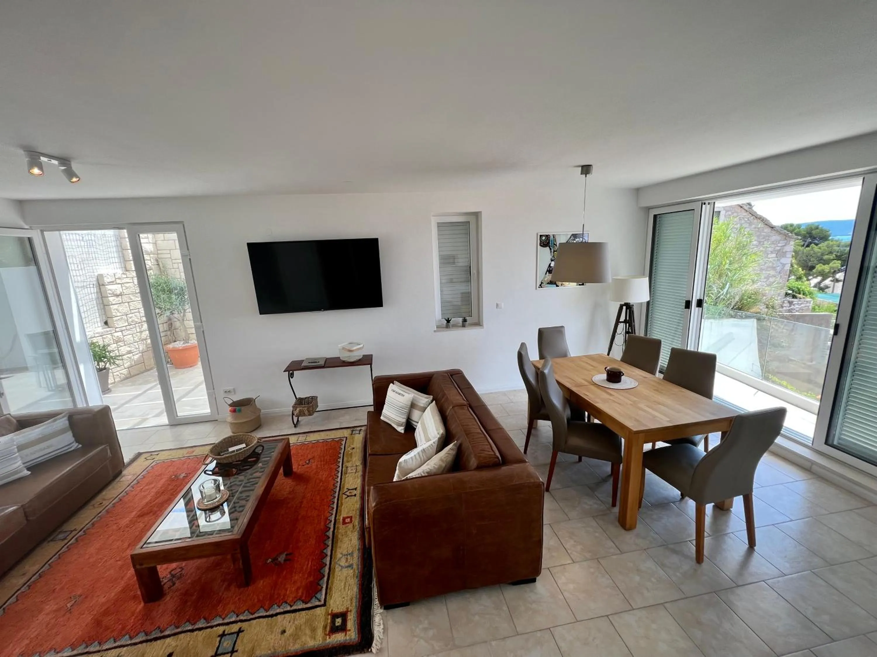 TV and multimedia in Belado Residence Bol