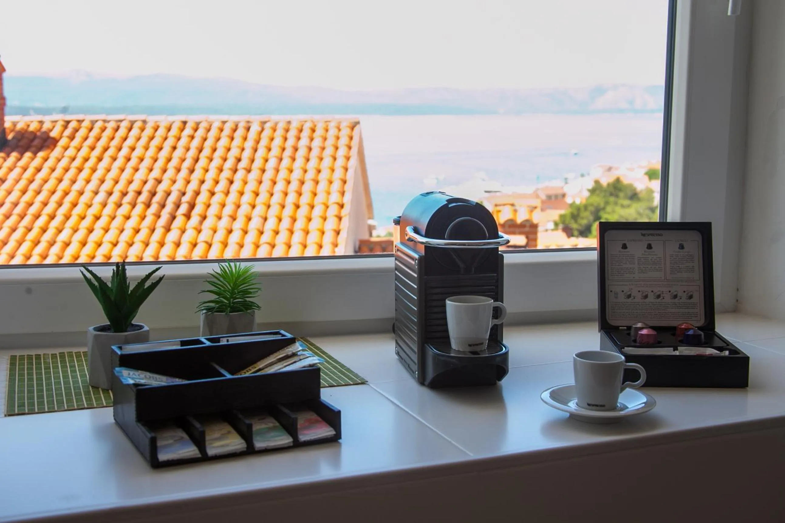 Coffee/tea facilities in Belado Residence Bol