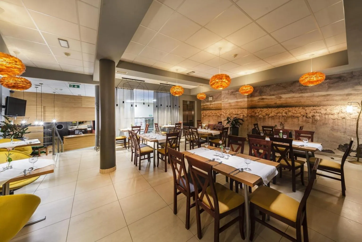 Restaurant/places to eat in Hotel Dal Kielce