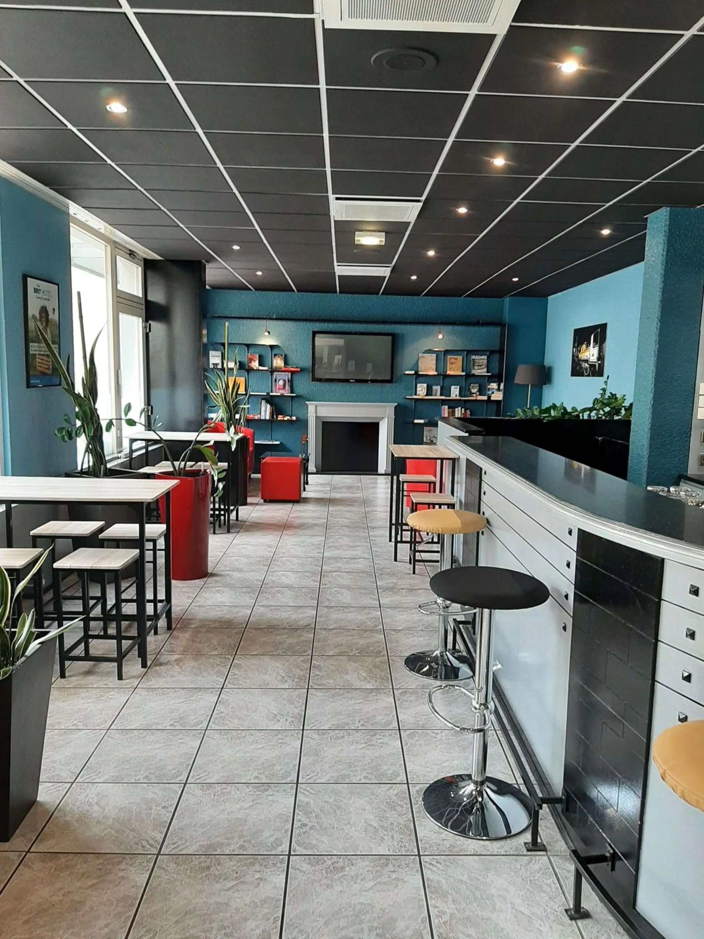 Lounge or bar in Brit Hotel Mulhouse Centre