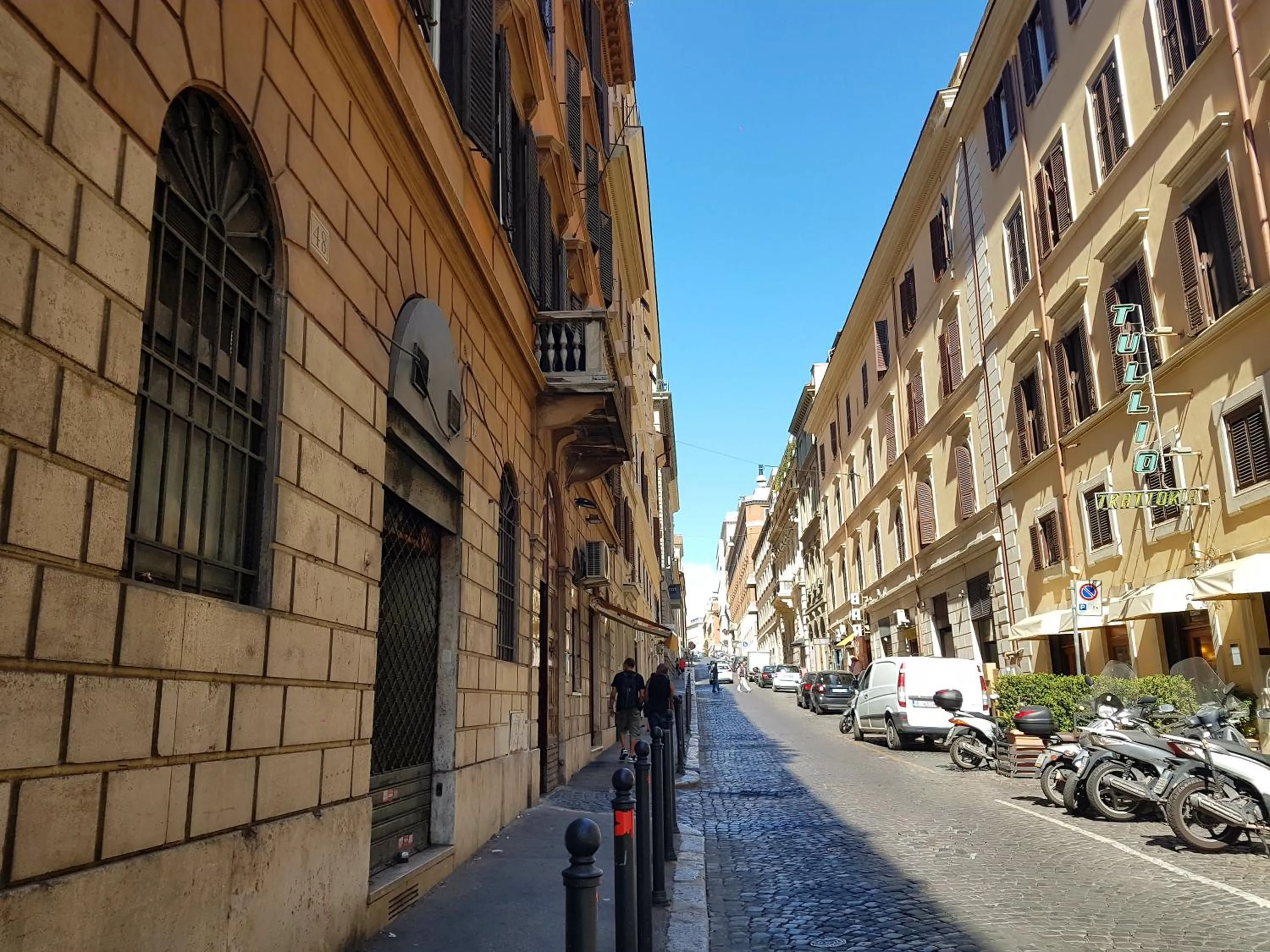 Property building in Via Veneto Prestige Rooms