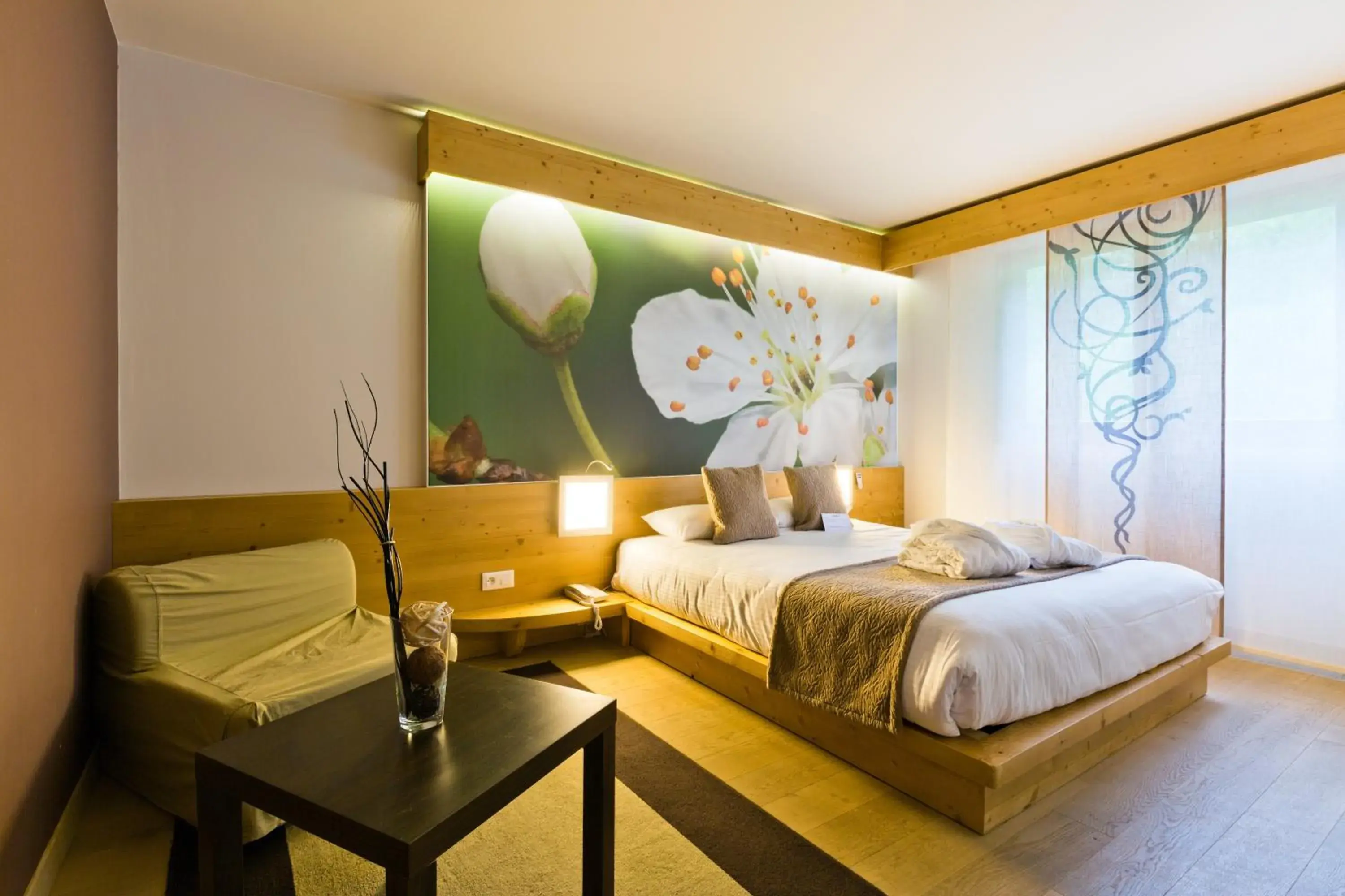 Bedroom, Bed in La Croix de Savoie & Spa Bedroom, Bed in La Croix de Savoie & Spa