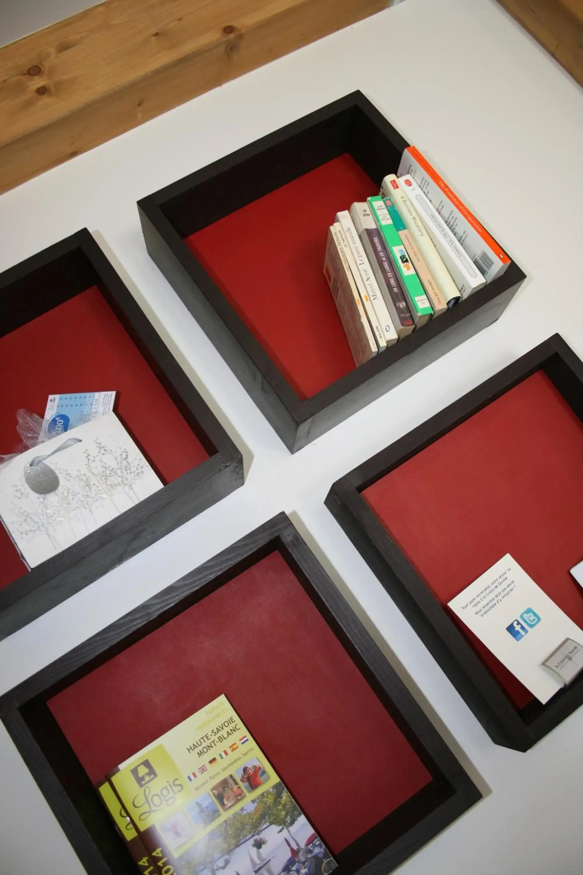 Lounge or bar in La Croix de Savoie & Spa Lounge or bar in La Croix de Savoie & Spa