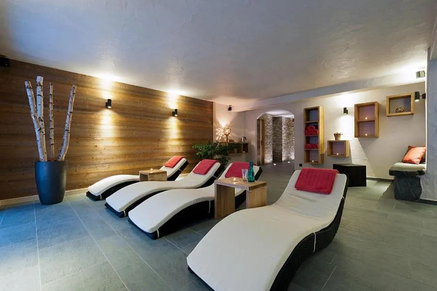 Spa and wellness centre/facilities in La Vallée Hôtel &Spa