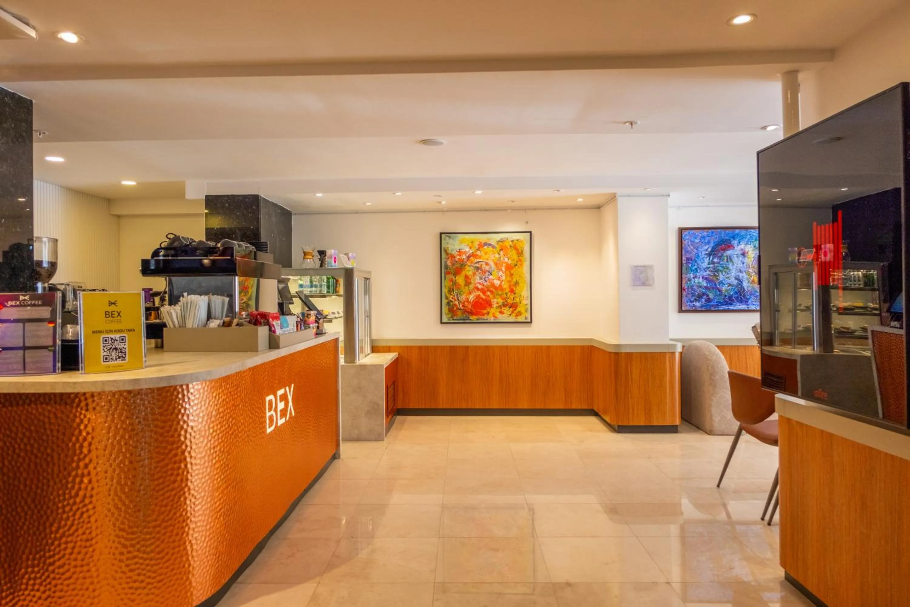 Coffee/tea facilities in Best Western Plus Khan Hotel
